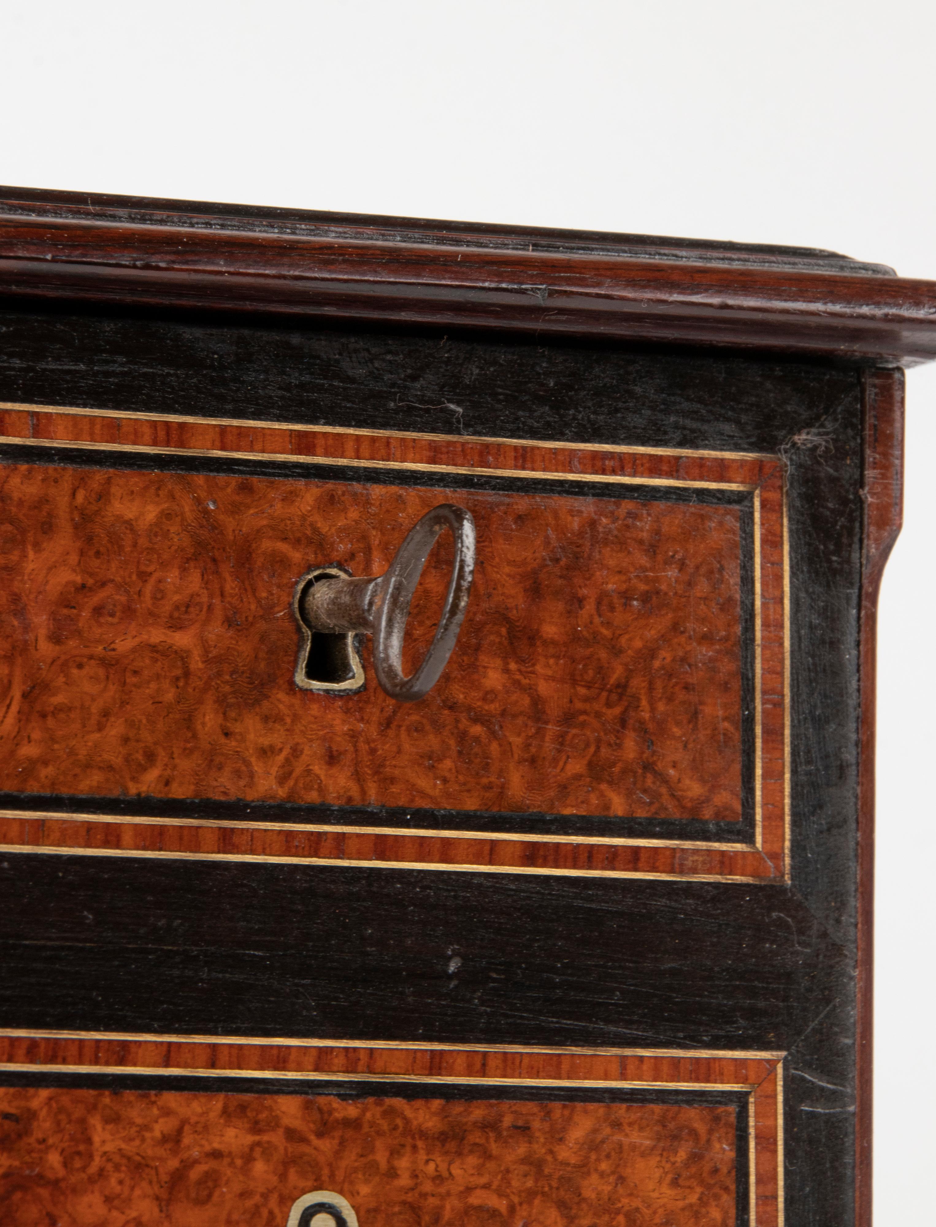 Late 19th Century Napoleon III Cigar Box 1