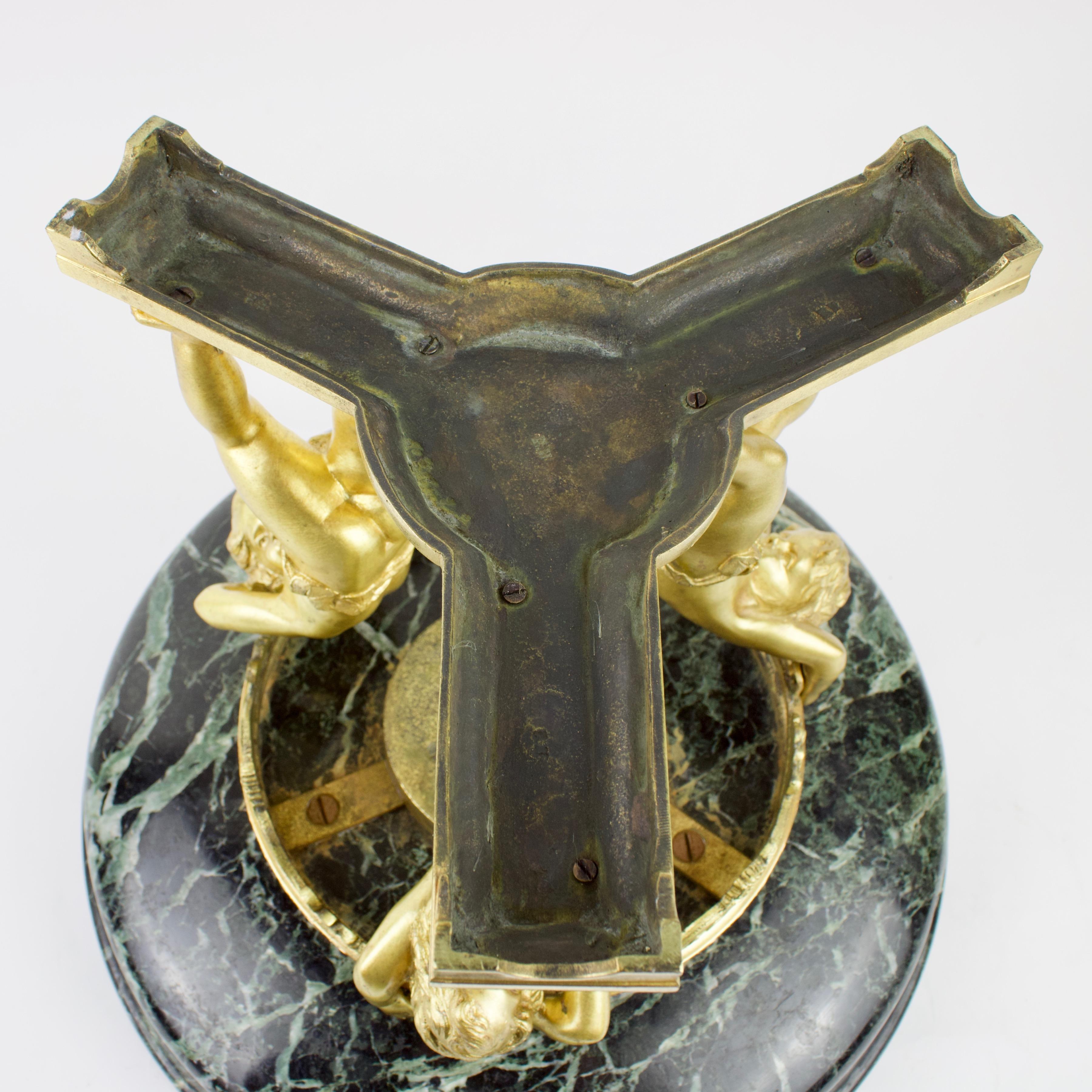 Centrotavola in marmo e putti in bronzo dorato dell'Impero Napoleone III della fine del XIX secolo in vendita 5