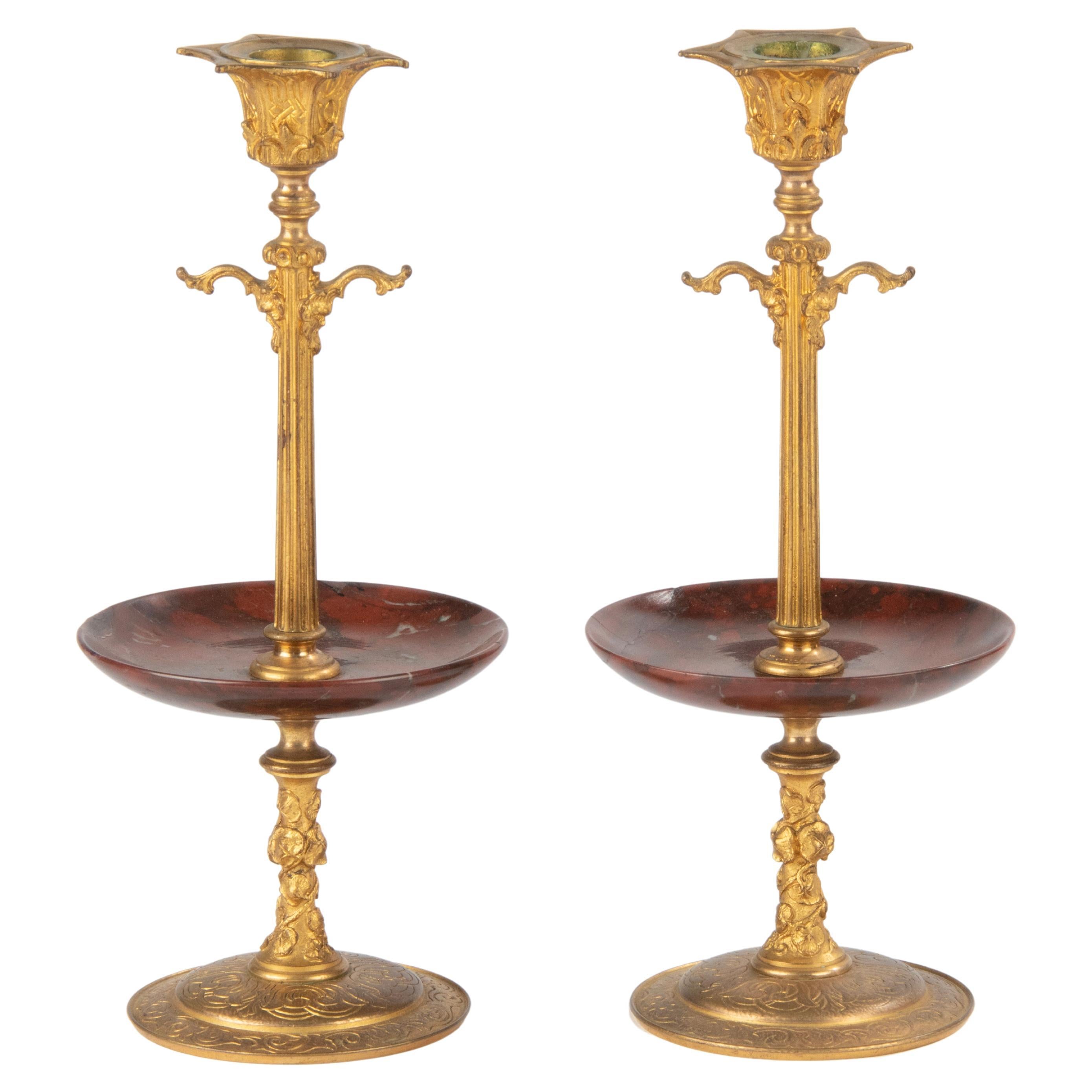 Candelieri in ormolu Napoleone III della fine del XIX secolo Ciotole in marmo Griotte in vendita