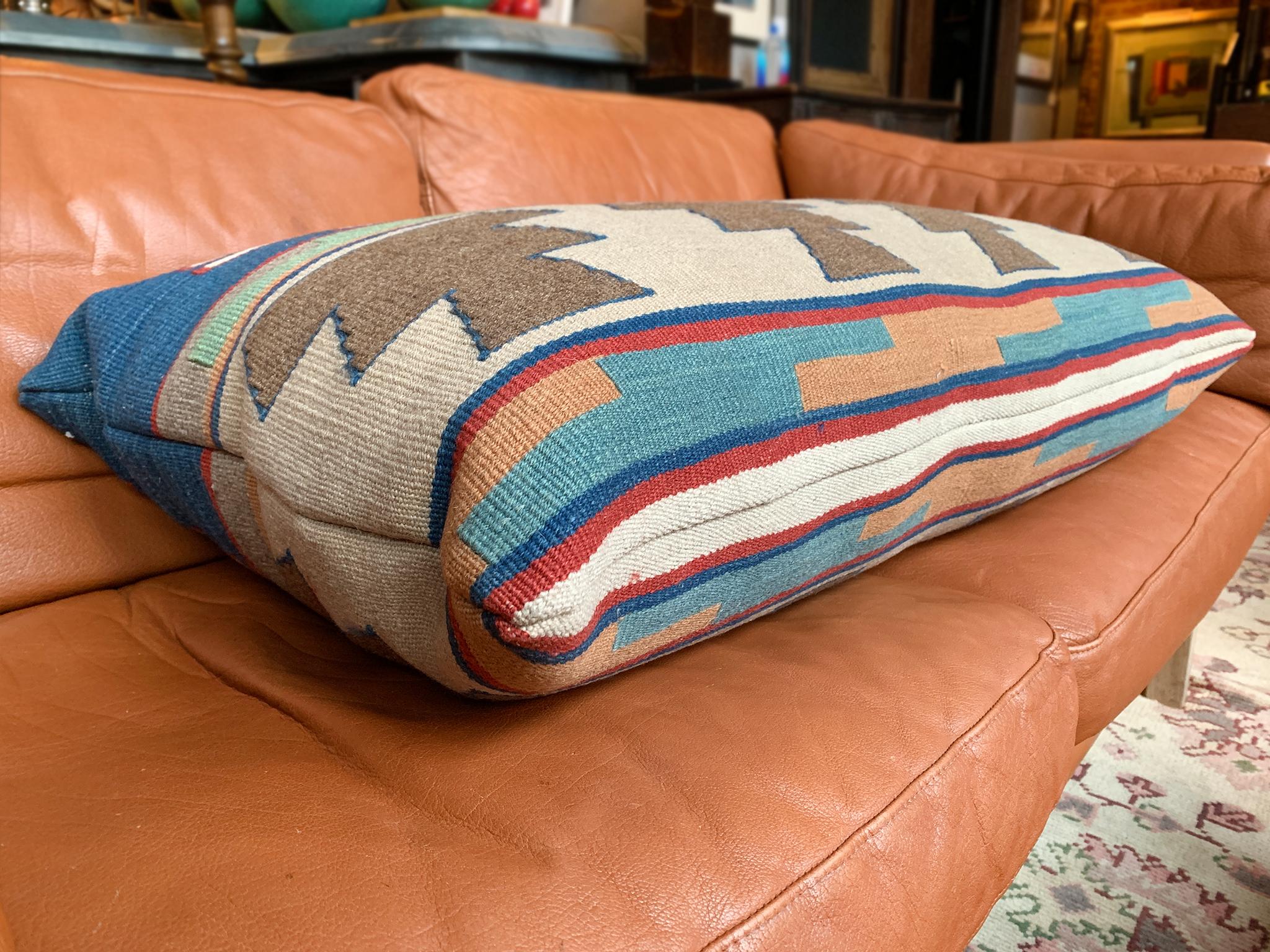 Cuscino coperta Navajo della fine del XIX secolo In condizioni buone in vendita a New York, NY