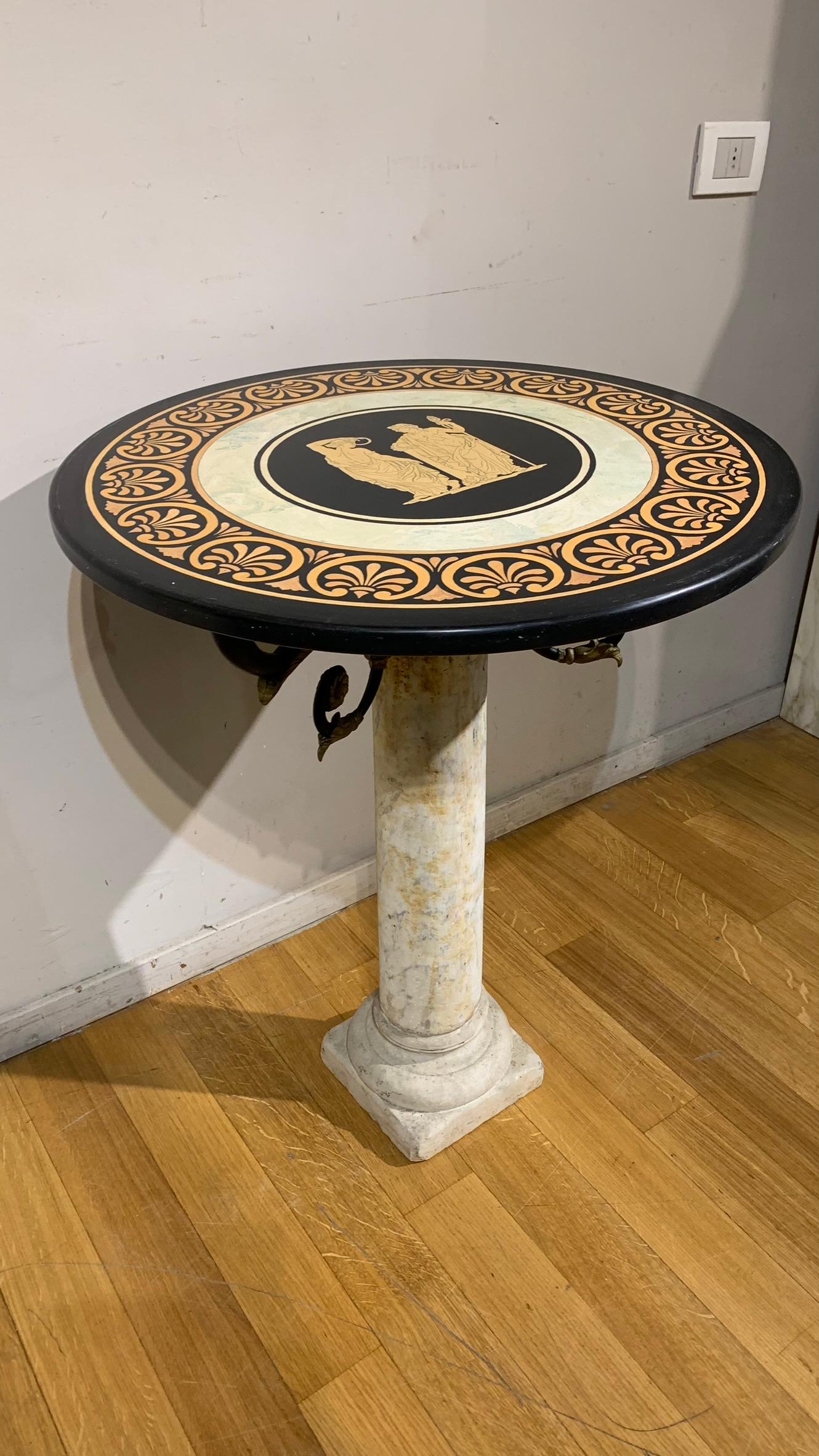 Late 19th Century Neoclassical Small Round Table in Carrara Marble and Scagliola For Sale 7