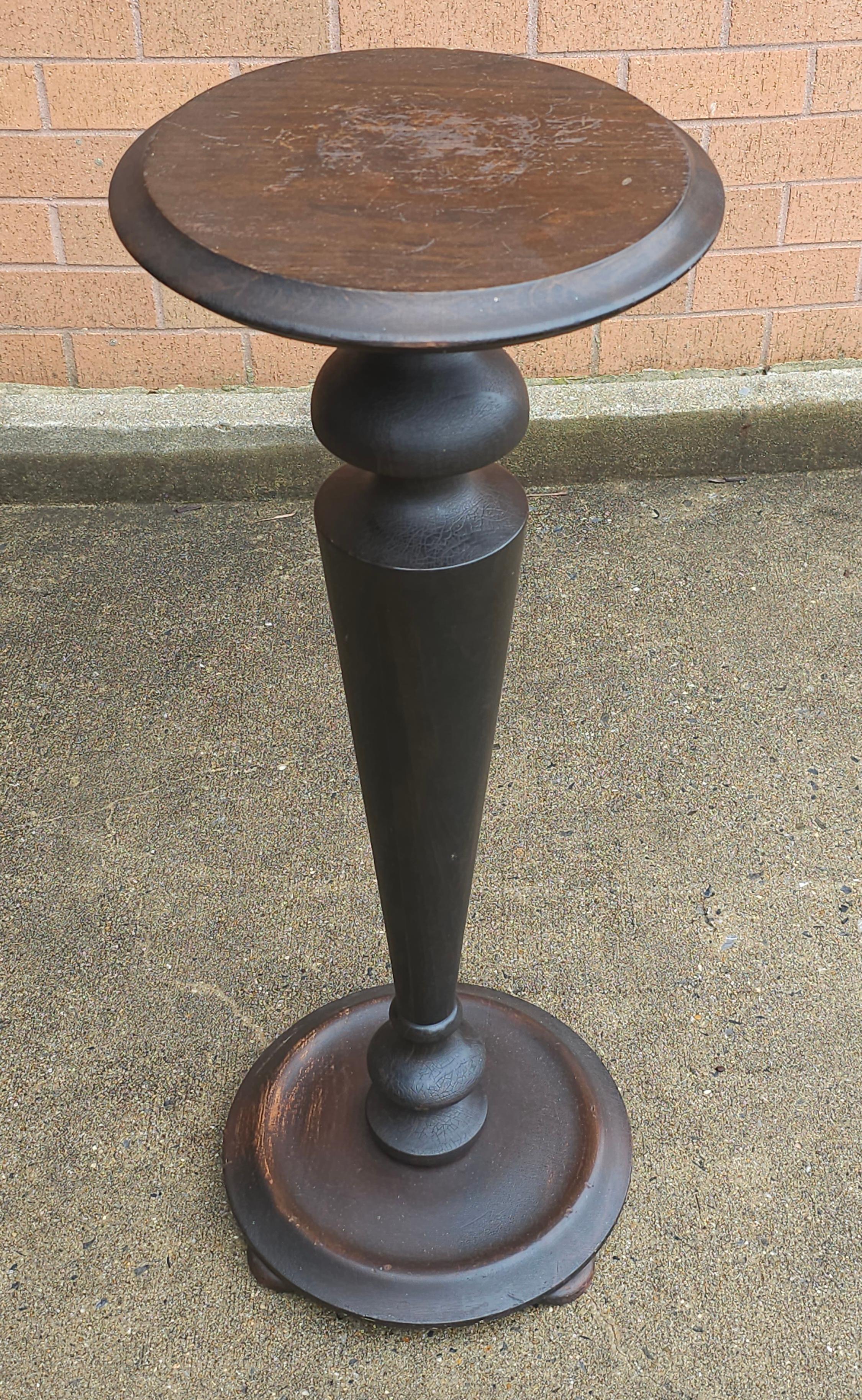 American Late 19th Century Neoclassical Stained Mahogany Pedestal For Sale
