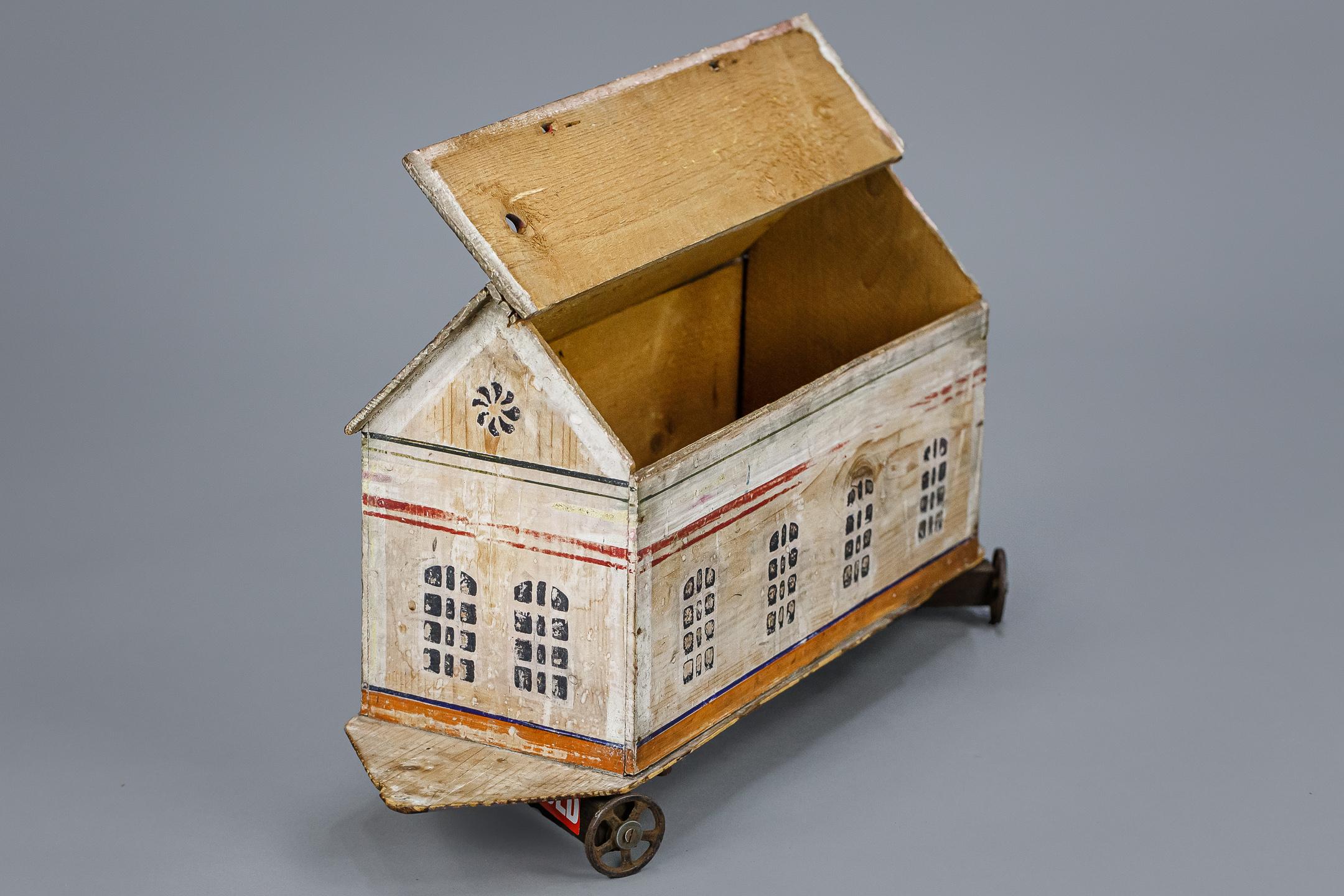 Late 19th Century Noahs Ark Toy 1