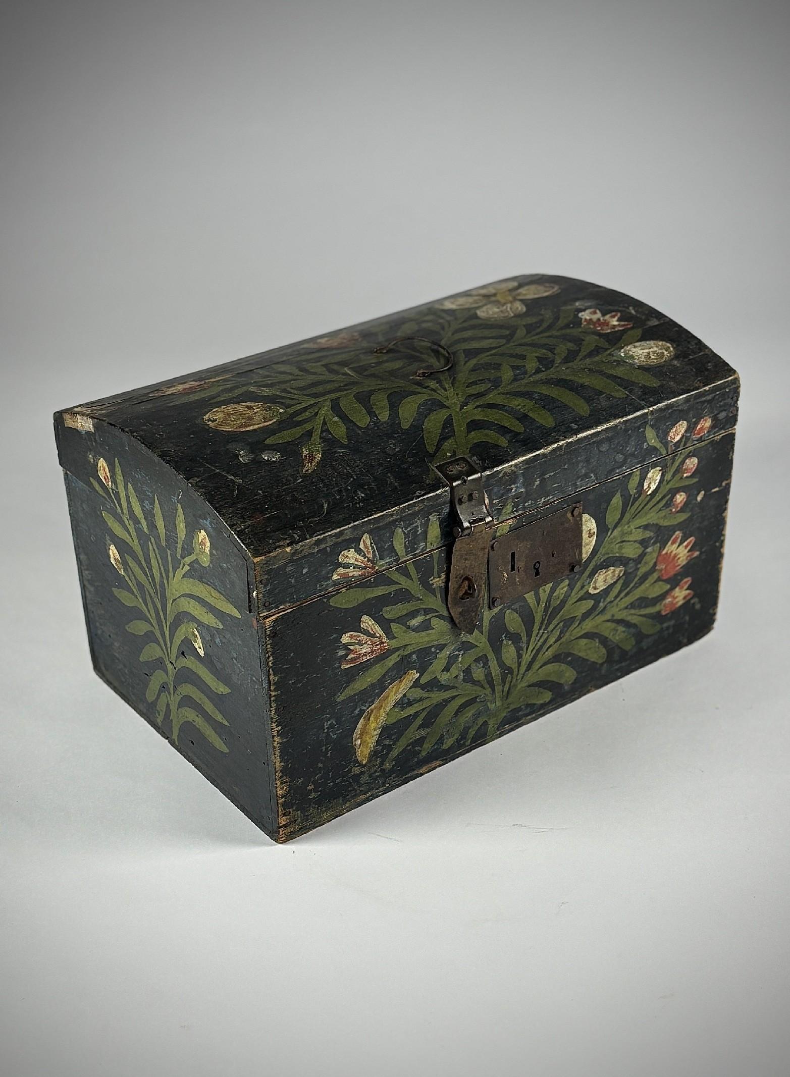 Late 19th Century Normandy Marriage Box In Fair Condition For Sale In Pease pottage, West Sussex