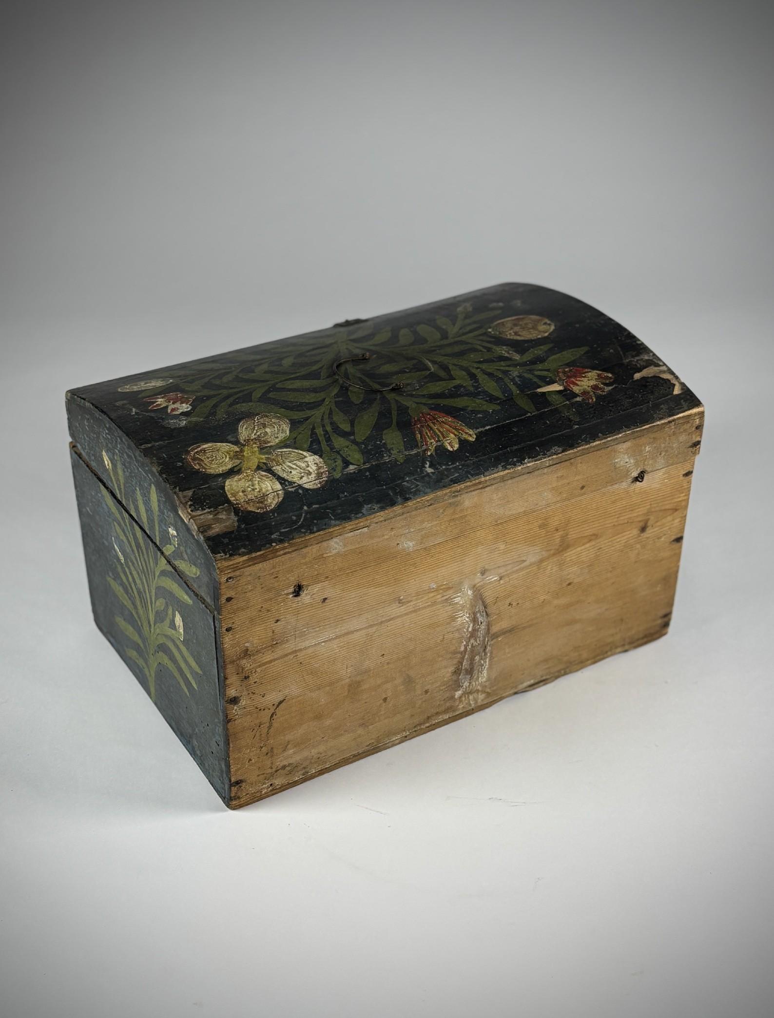 Pine Late 19th Century Normandy Marriage Box For Sale