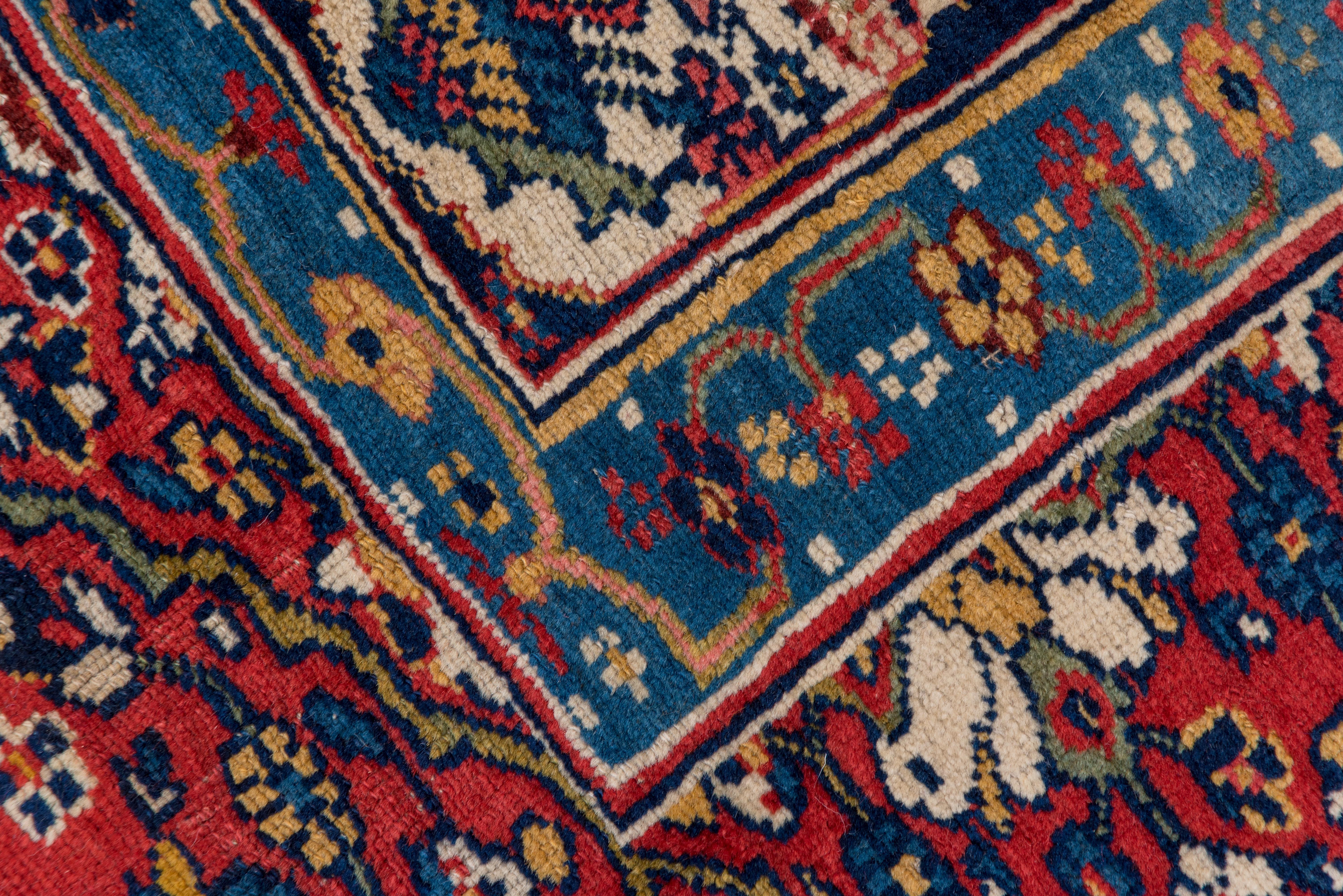 Nordwest-Perserteppich des späten 19. Jahrhunderts, Marineblaues Feld, blaue und rote Bordüren (Persisch) im Angebot