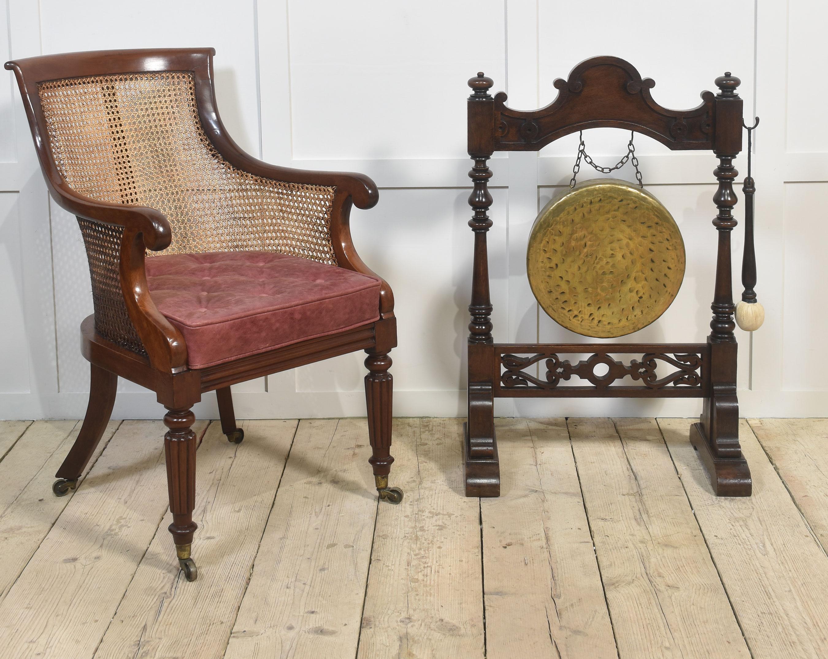 Gong en chêne de la fin du 19e siècle Bon état - En vente à Cheshire, GB