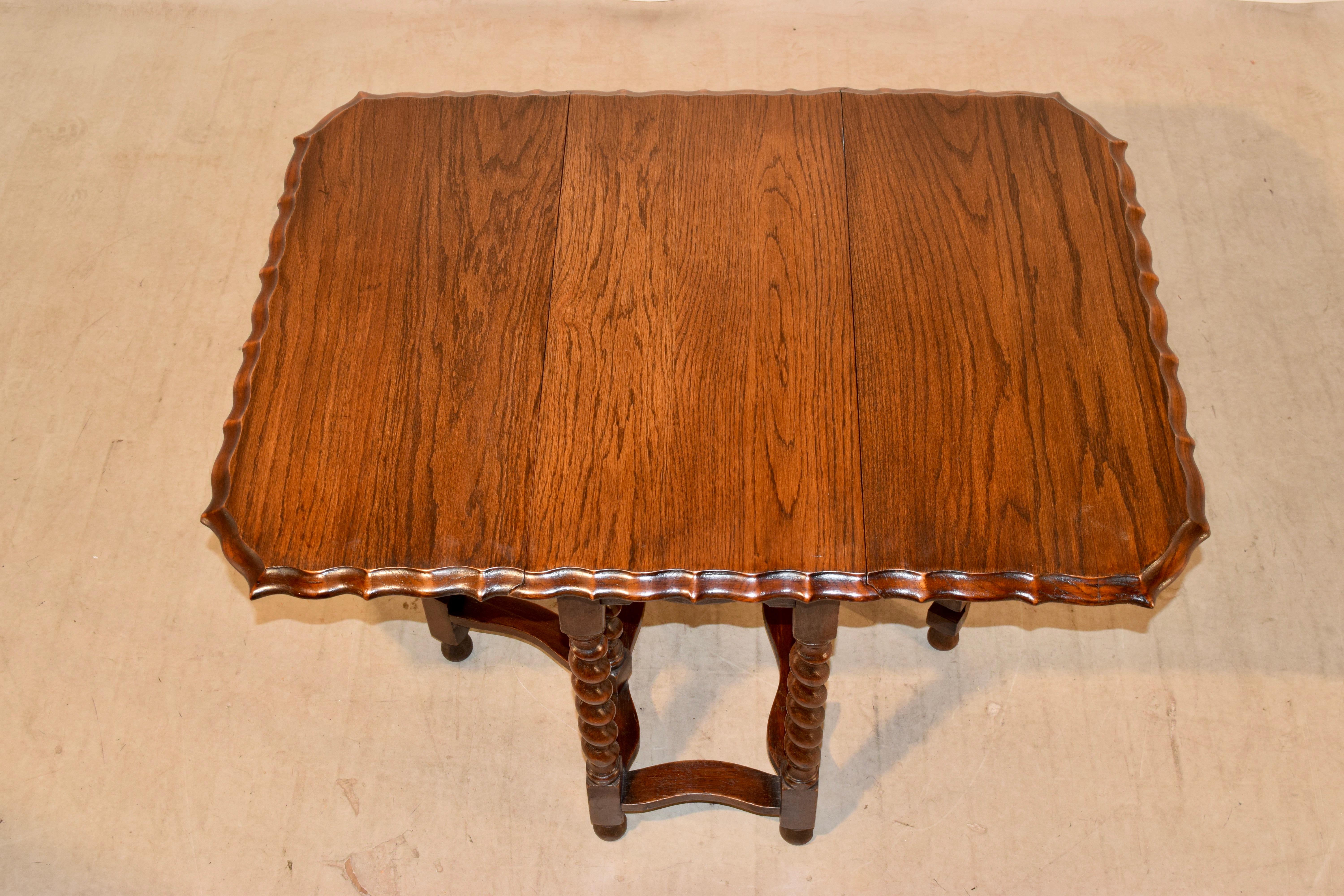 Late 19th Century Oak Gate-Leg Table For Sale 1