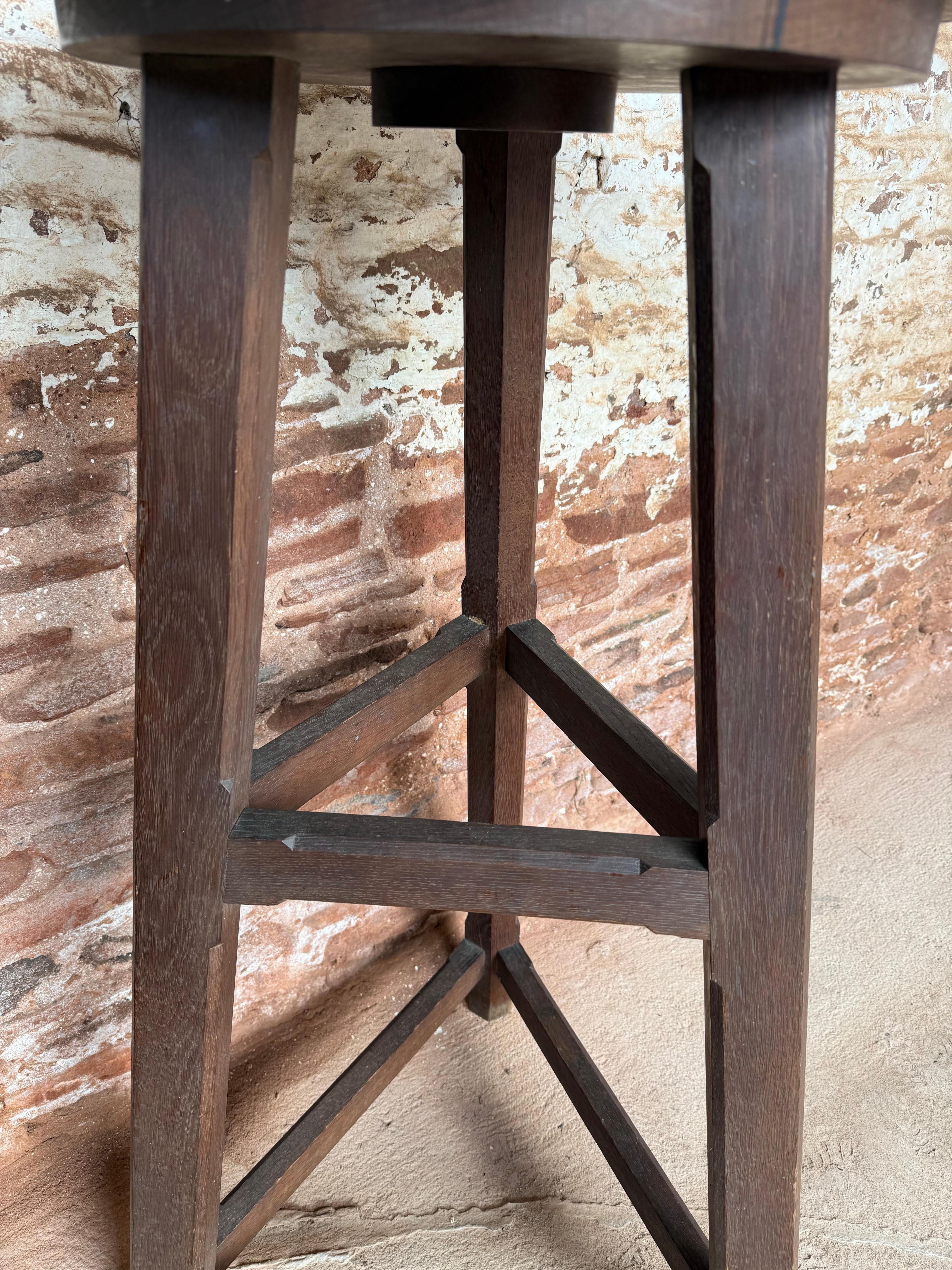 Fine XIX secolo Cavalletto per scultori in quercia della fine del XIX secolo in vendita