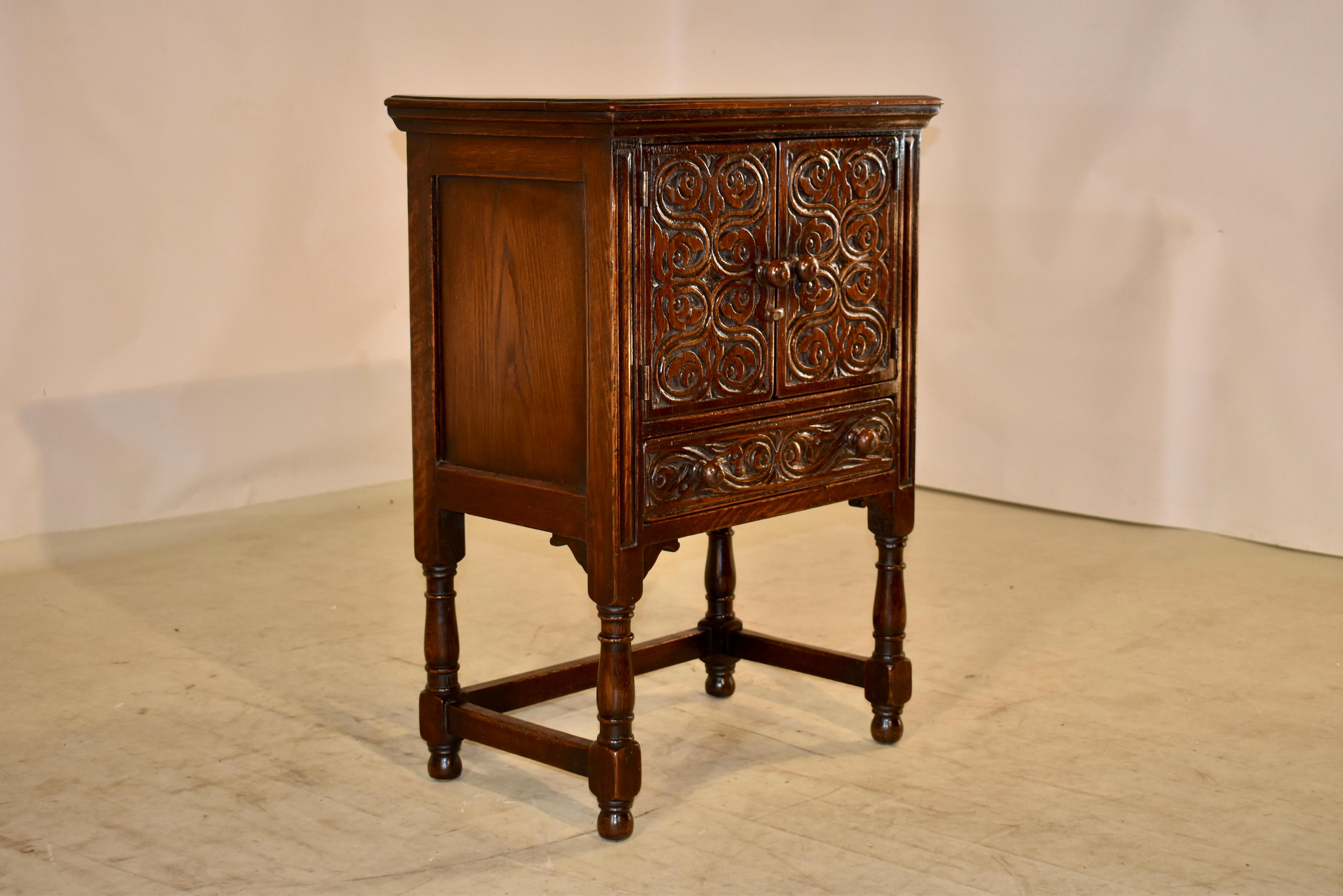 Hand-Carved Late 19th Century, Oak Side Table