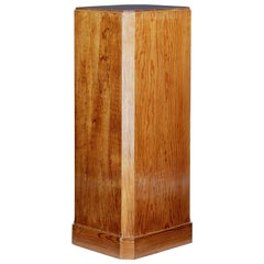 Late 19th Century Octagonal Pine Pedestal Late 19th Century Octagonal Pine Pedestal