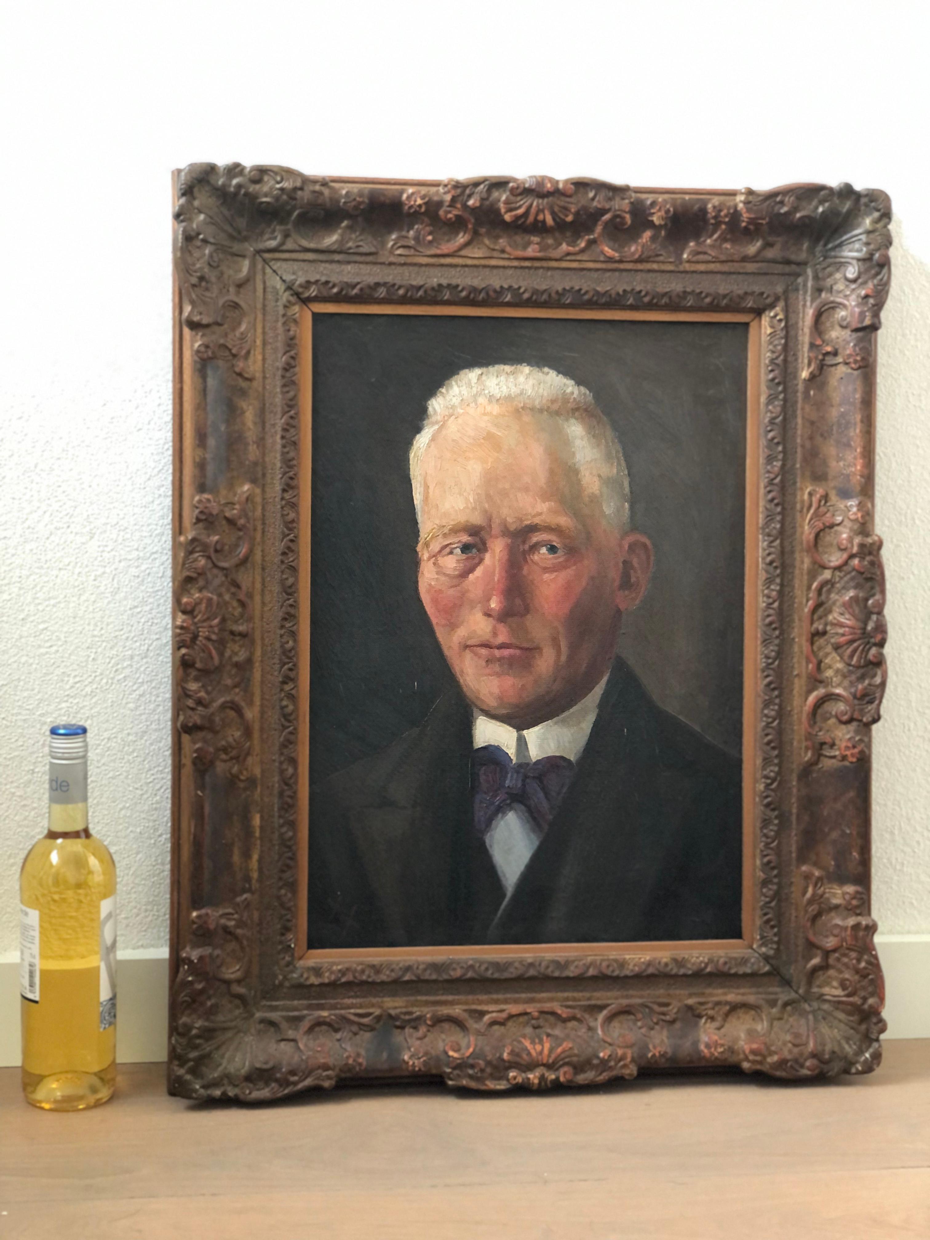 Late 19th Century Oil Painting Portrait of a Gentleman For Sale 2