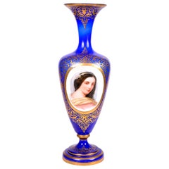 Vase en verre opalin de la fin du XIXe siècle