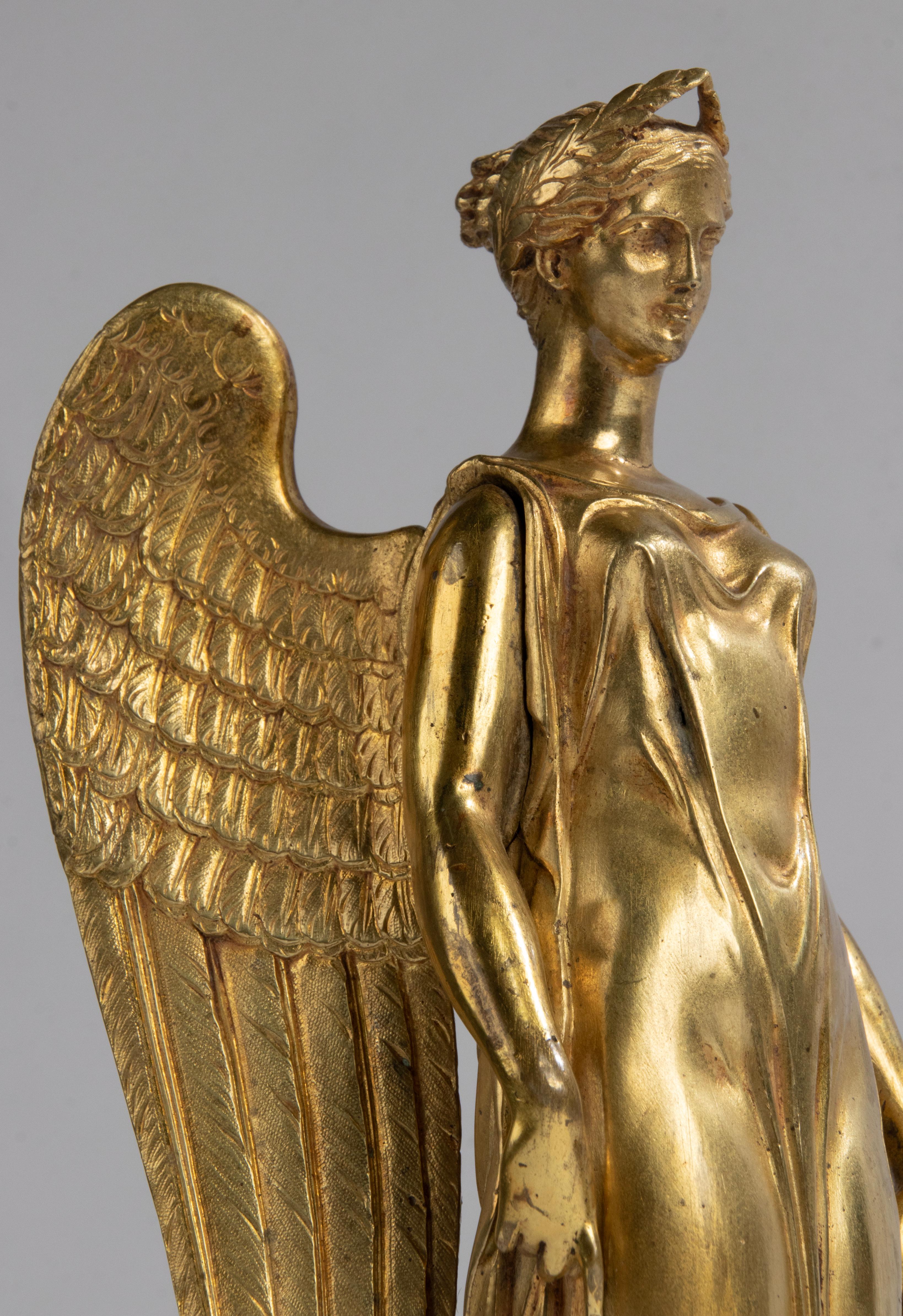 Fin du 19ème siècle Sculpture en bronze doré Ange en vente 11