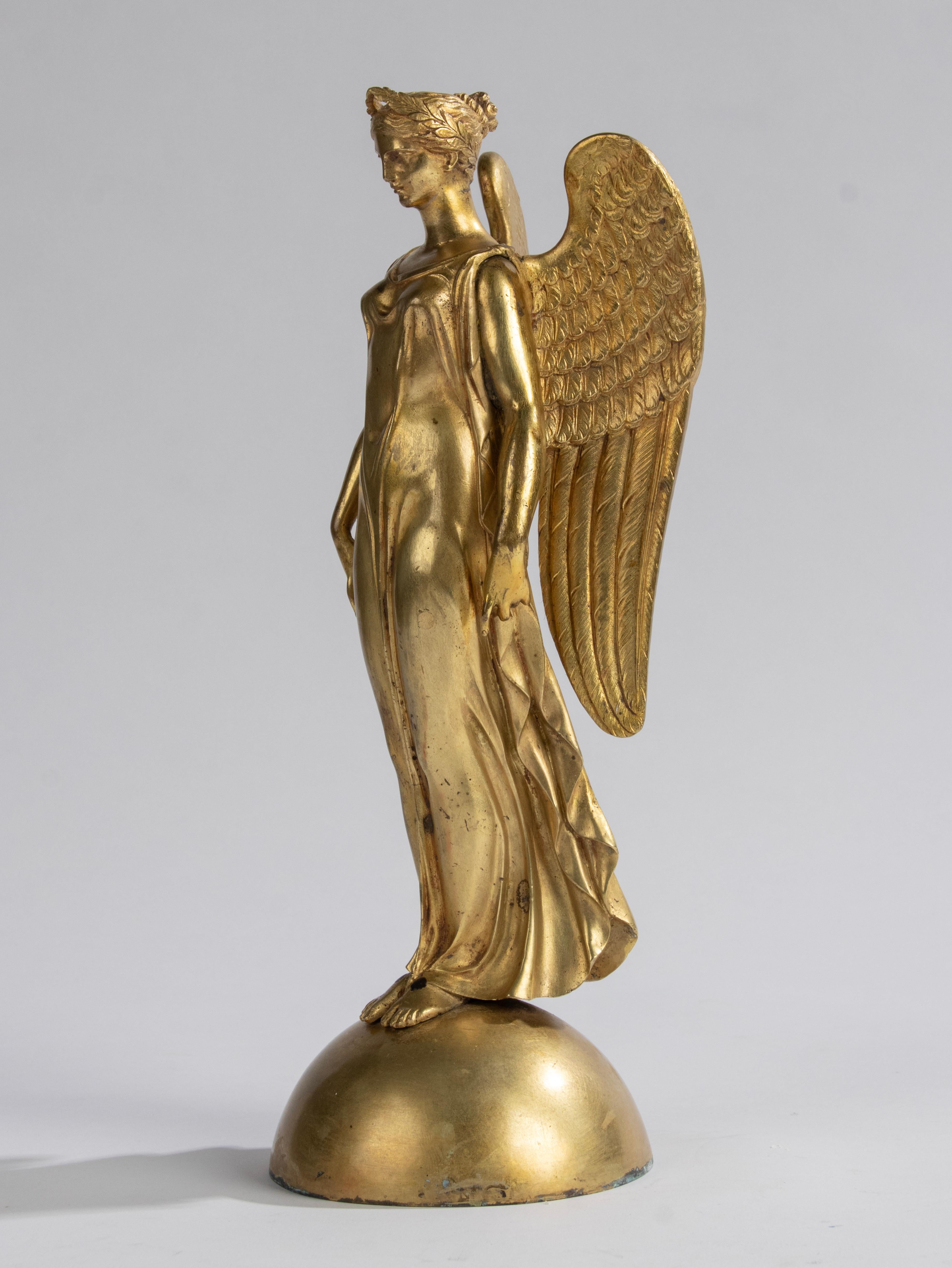Bronze Fin du 19ème siècle Sculpture en bronze doré Ange en vente