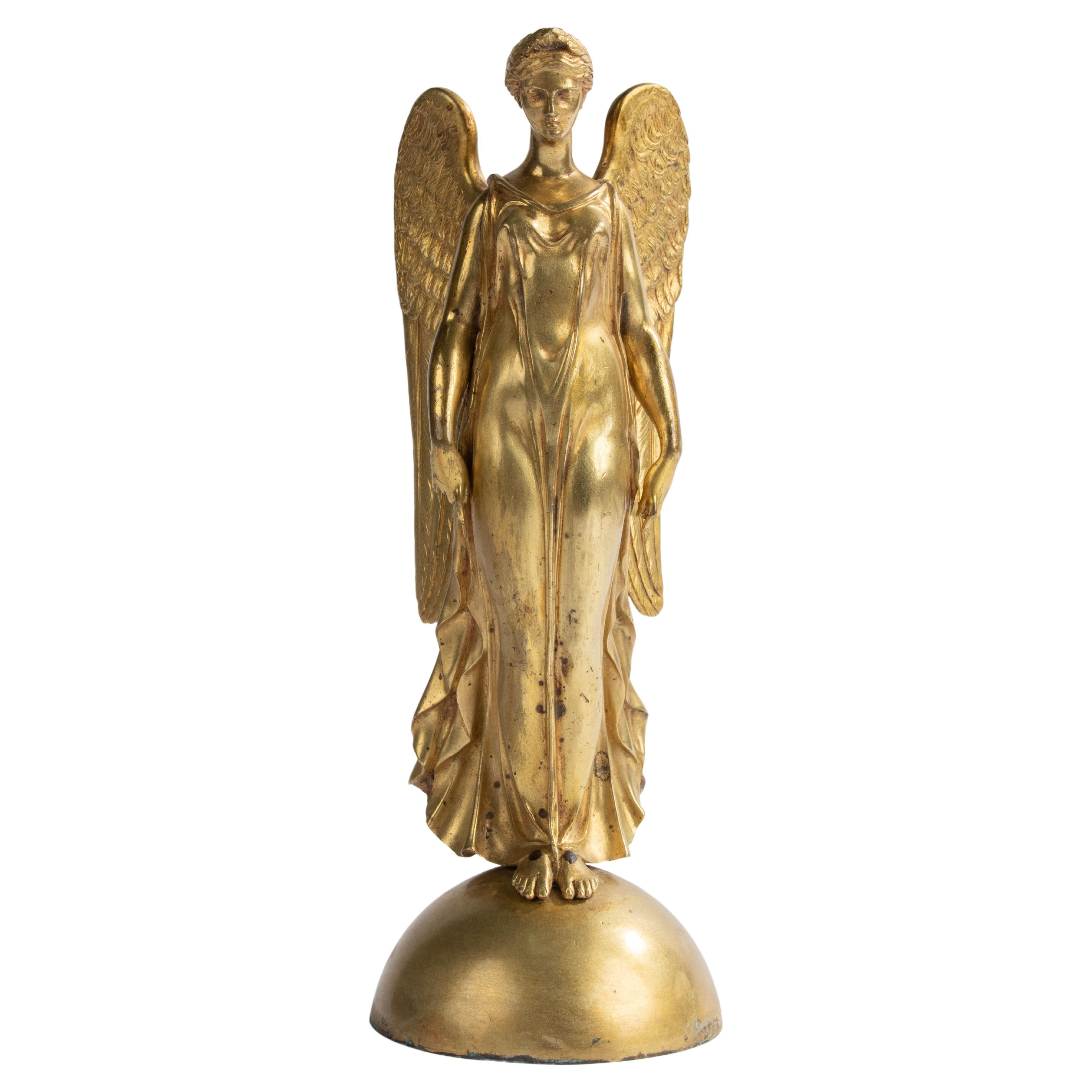 Fin du 19ème siècle Sculpture en bronze doré Ange