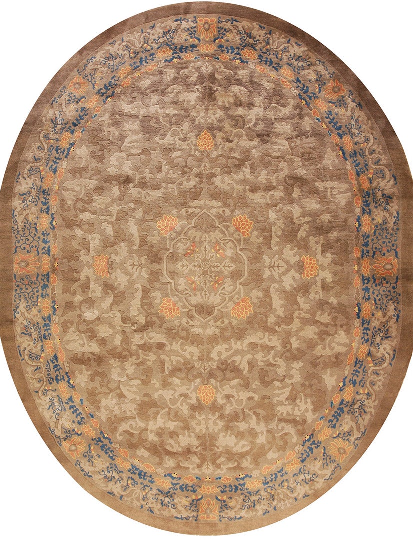 Tapis chinois ovale de la fin du 19ème siècle ( 9' x 11' 8" - 275 x 355 )