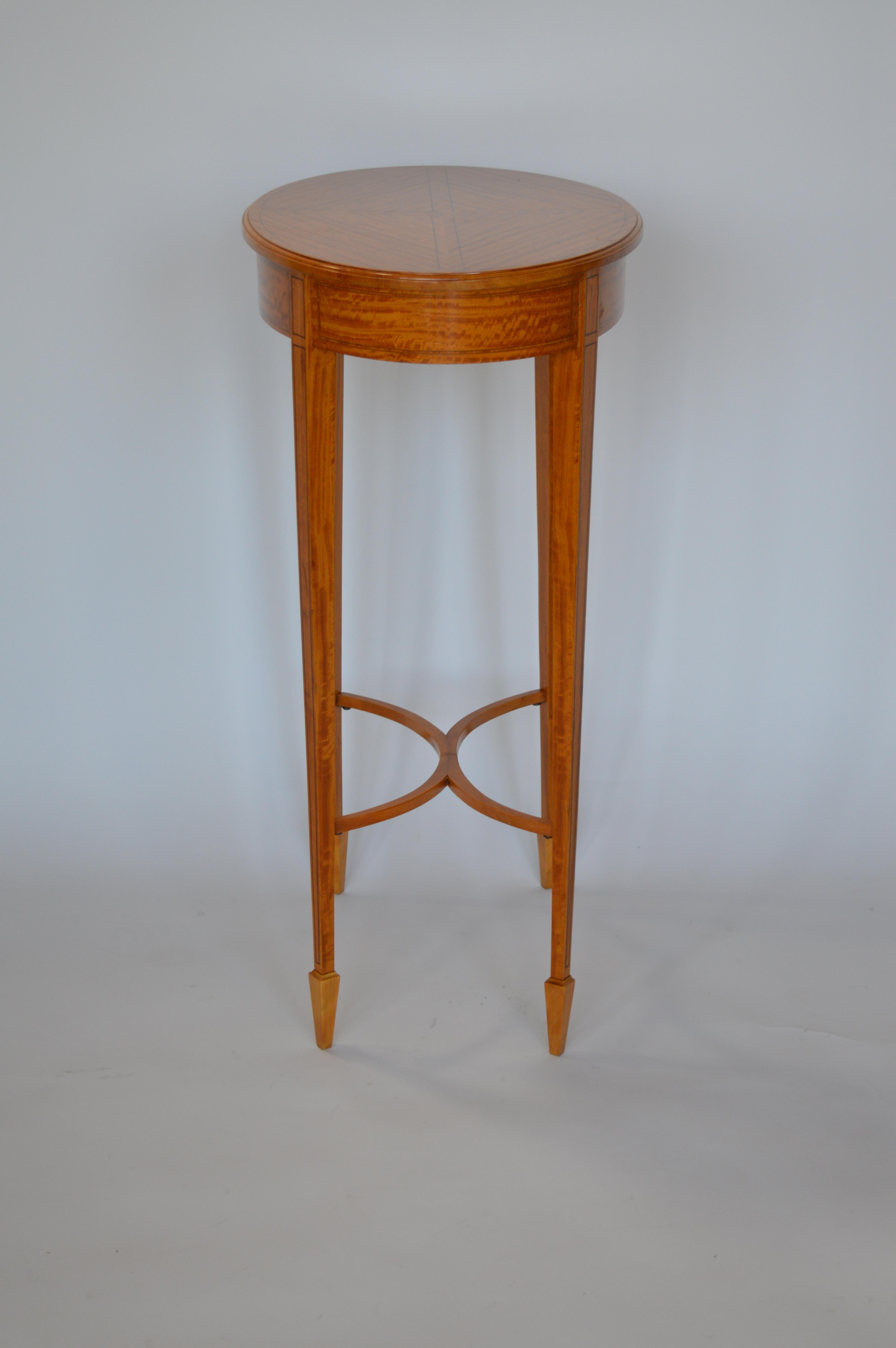 Wood Late 19th Century Oval Satinwood Sewing Table For Sale