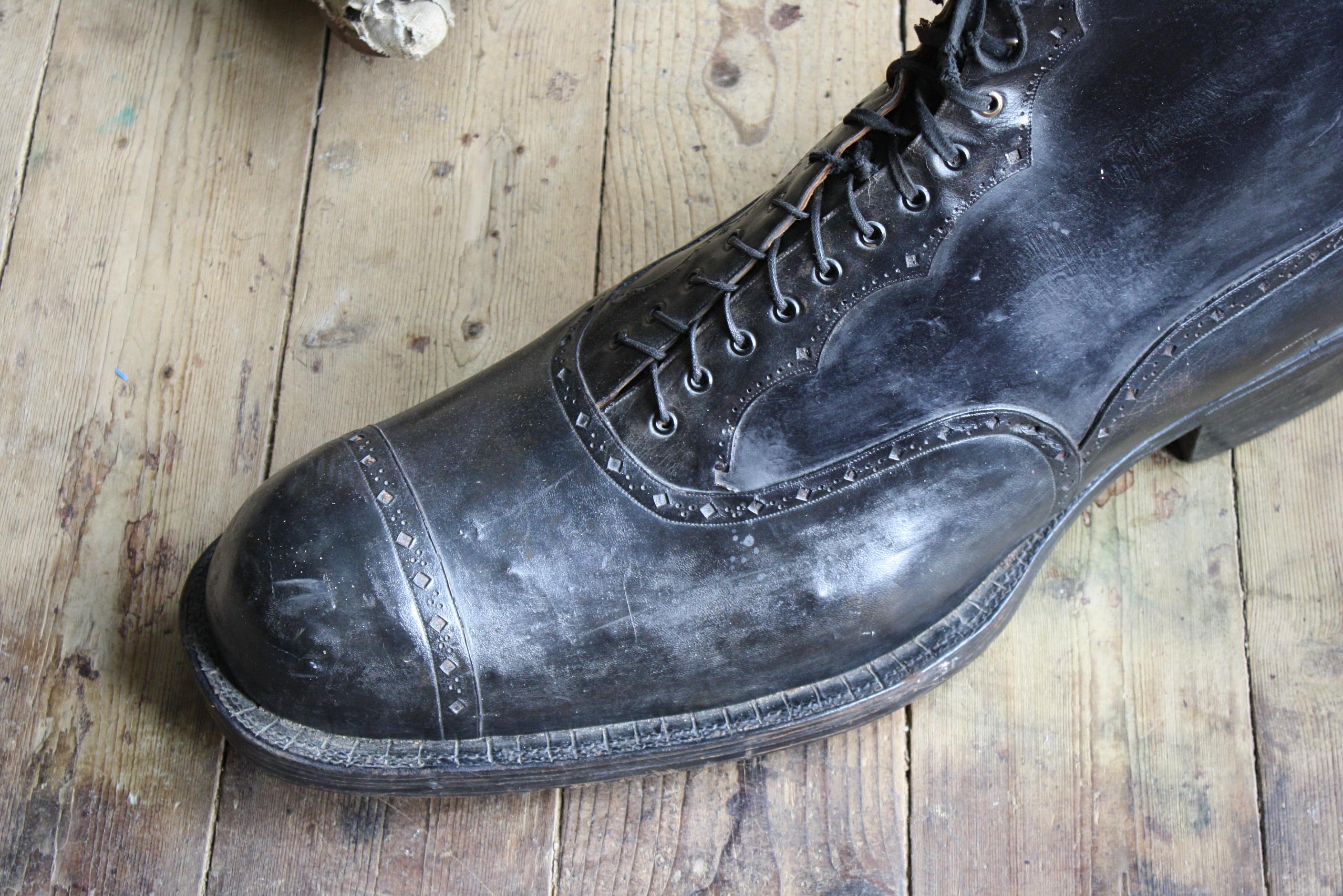 Late 19th Century Oversized Huge Folk Art Full Leather Trade Show Balmoral Boot 6