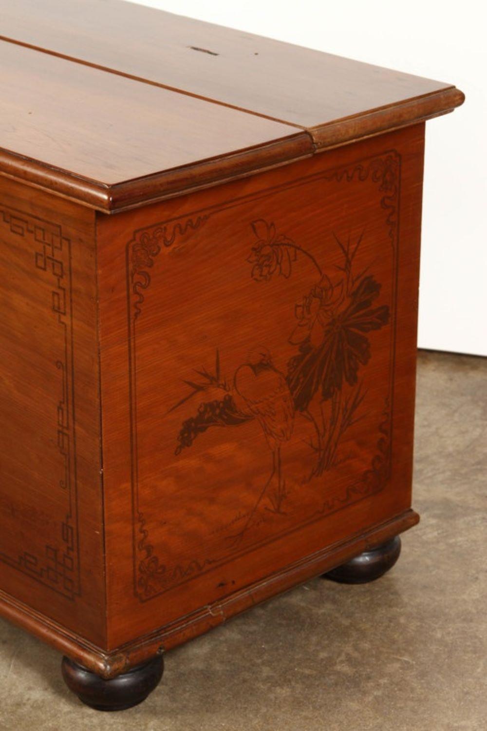 Late 19th Century Painted Chinese Trunk 3