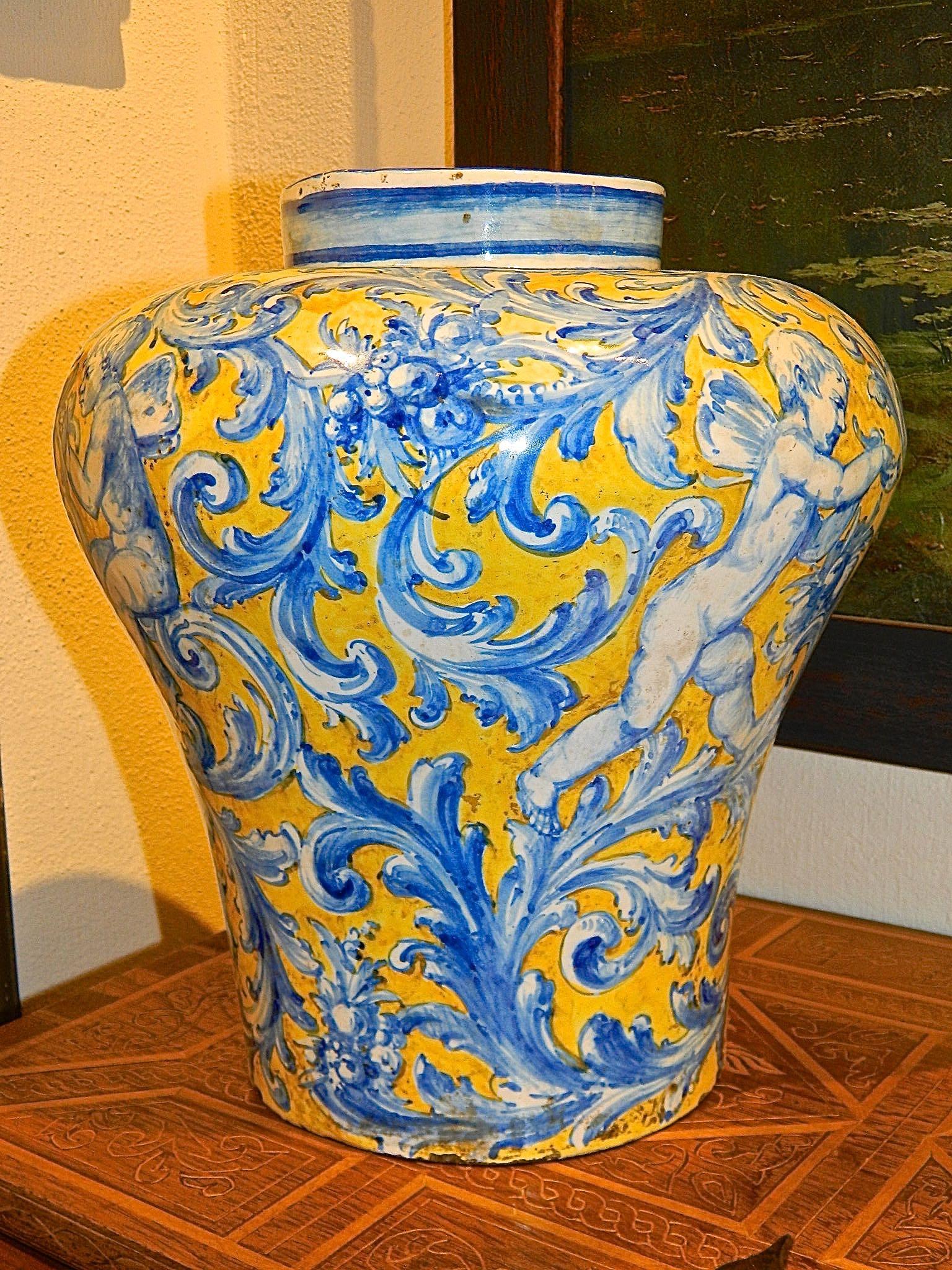 Late 19th Century Painted Talavera Majolica Jar from Spain 1