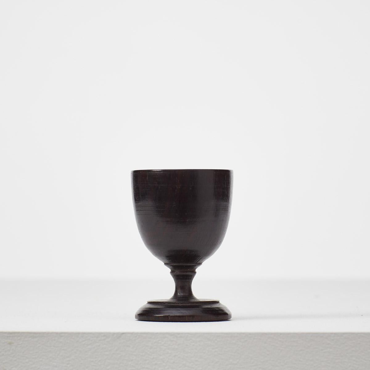 Late 19th century pair of antique ebonised egg cups, UK For Sale 1