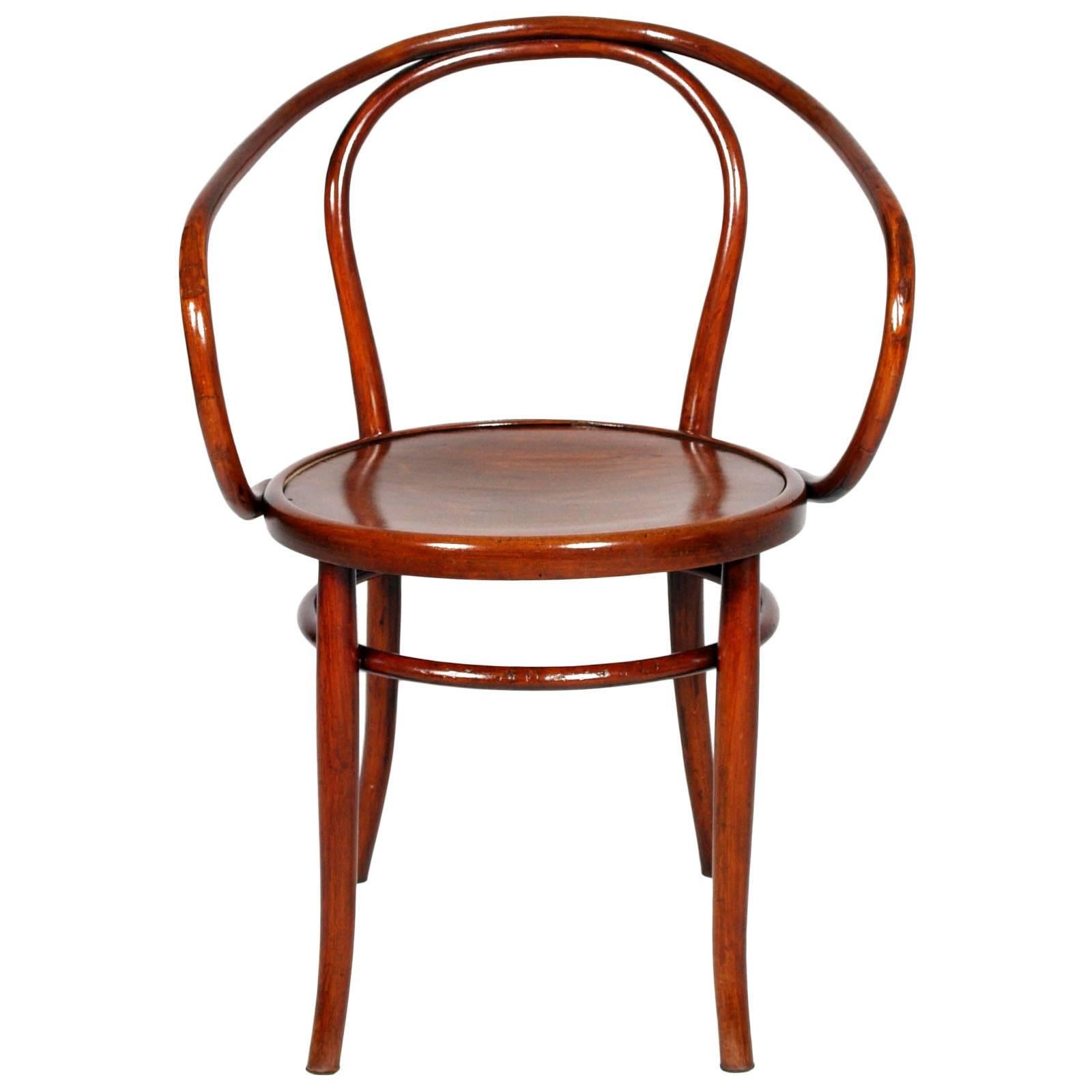 Art Nouveau Late 19th Century Pair of Bentwood B-9 Armchairs by Jacob and Josef Kohn For Sale