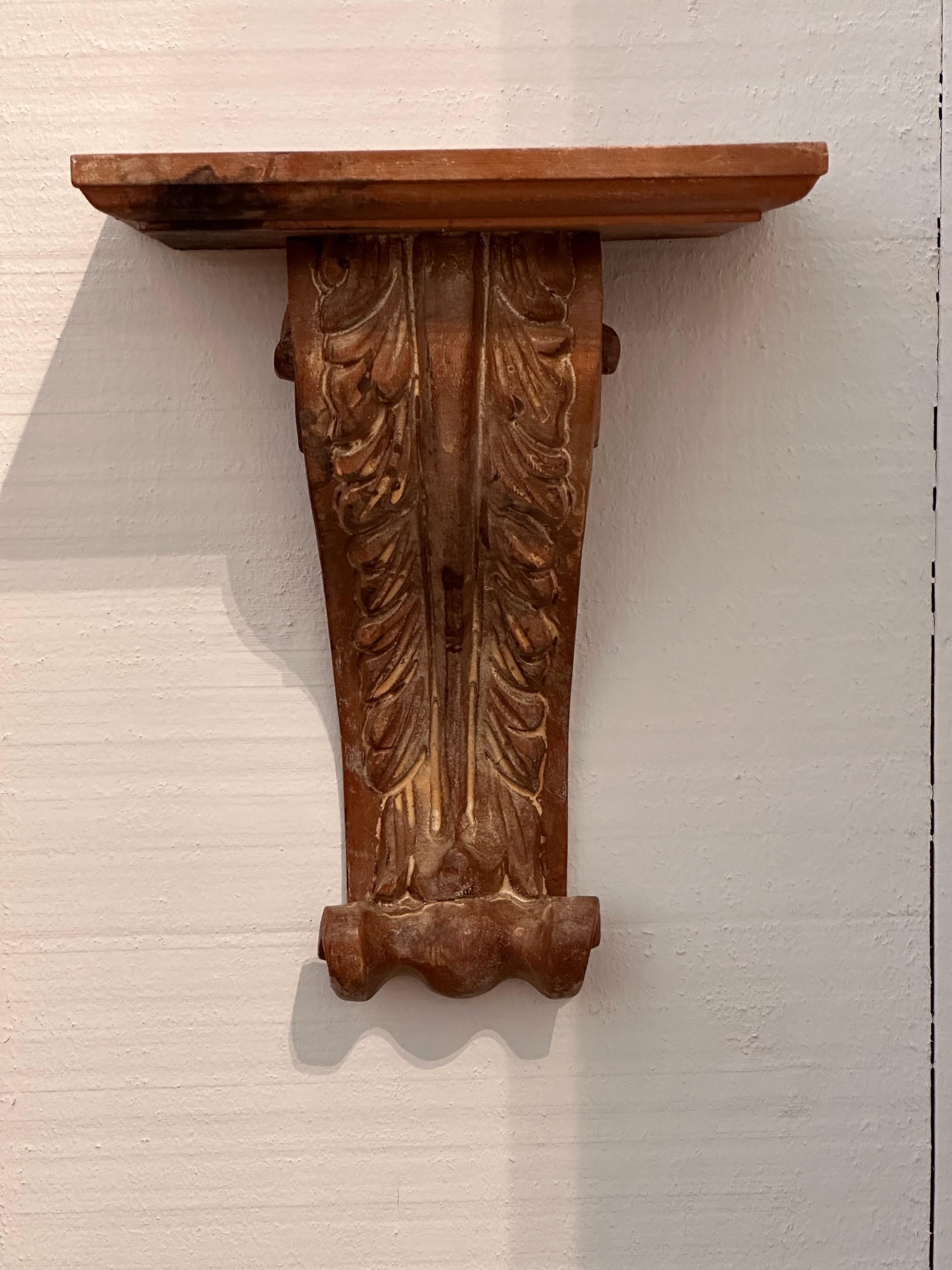 French Late 19th Century Pair of Carved Wall Brackets For Sale