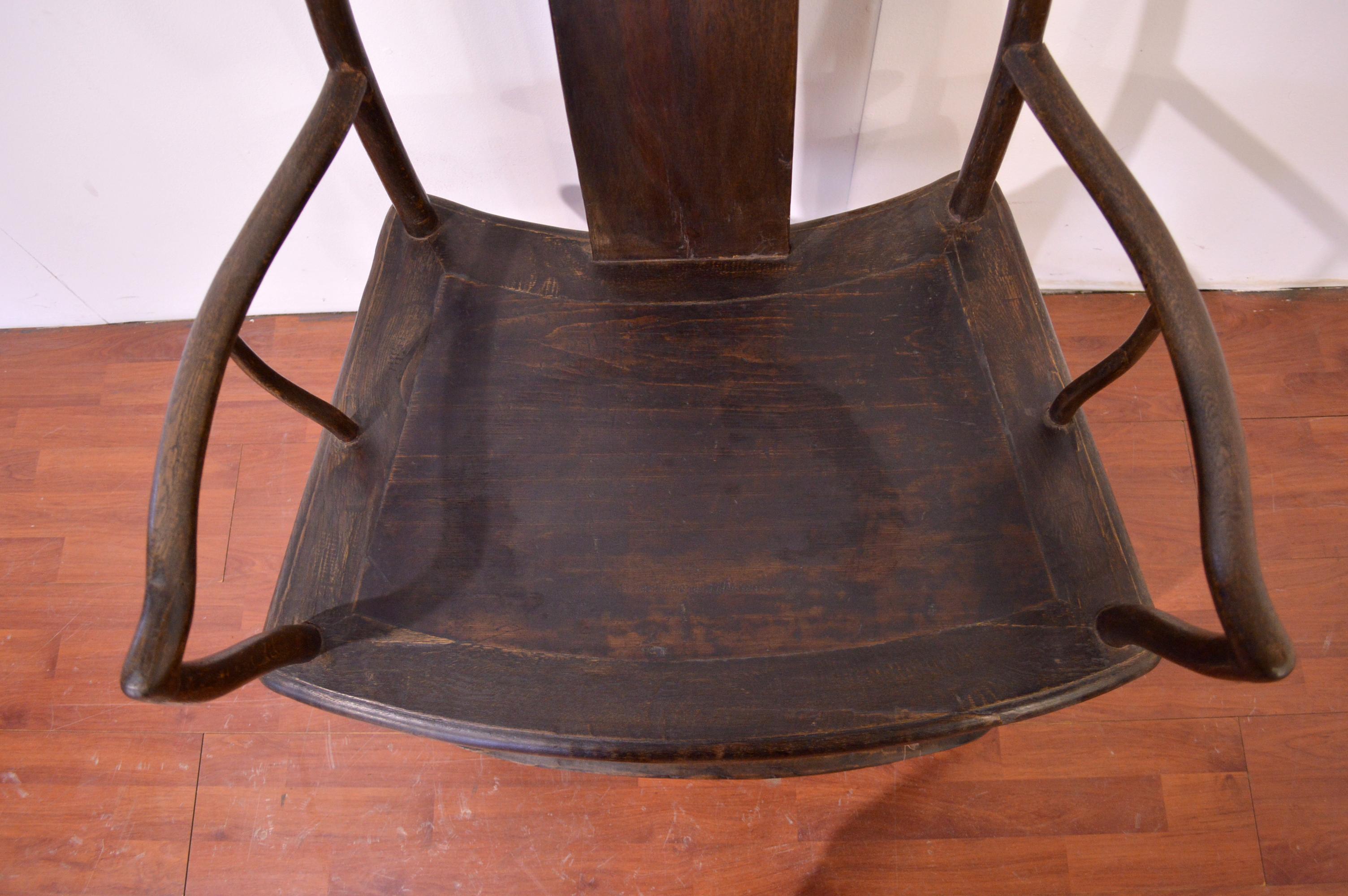 Hand-Crafted Late 19th Century Pair of Chinese Chairs For Sale