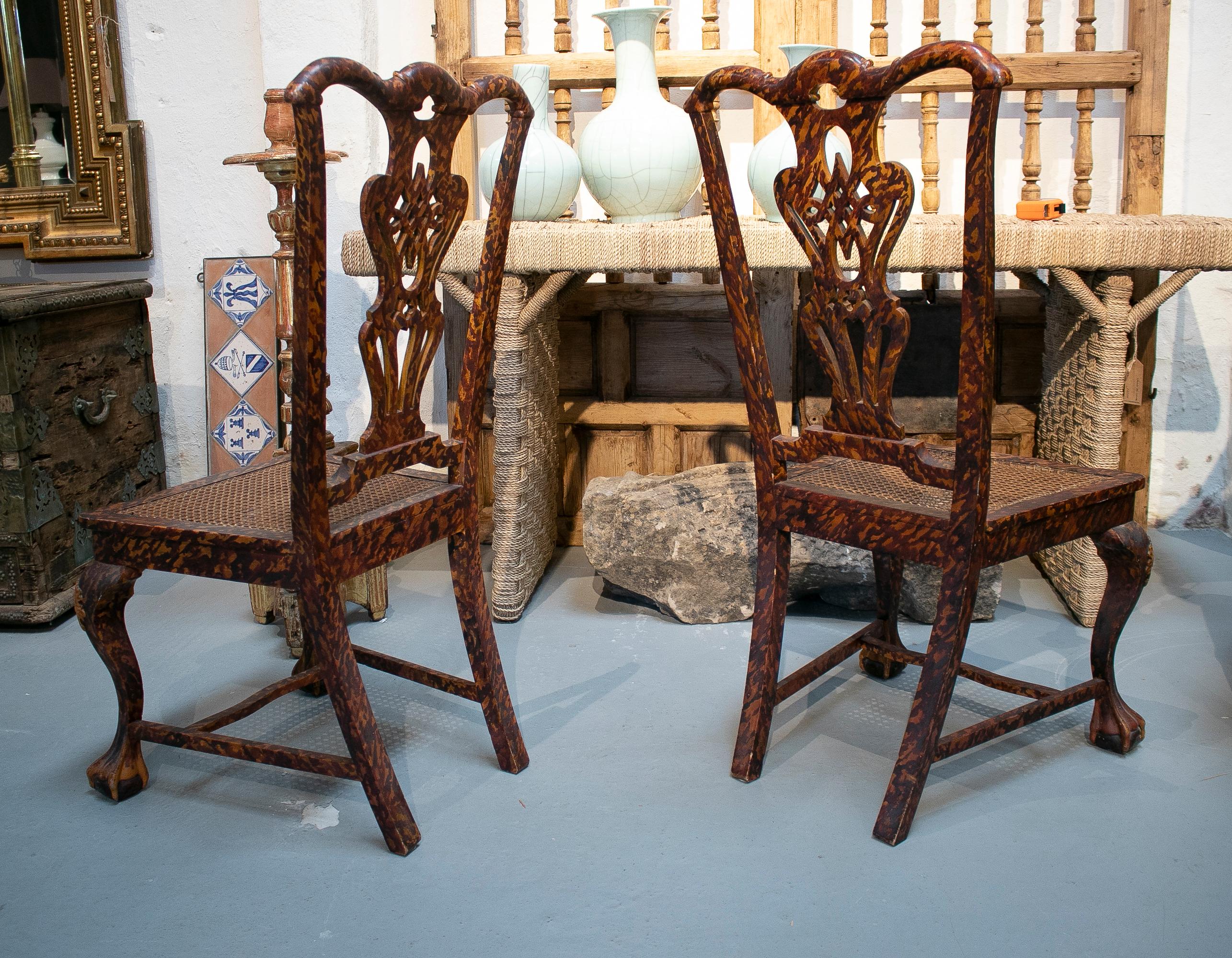 Wood Late 19th Century Pair of English Chippendale Style Chairs with Faux Marbling
