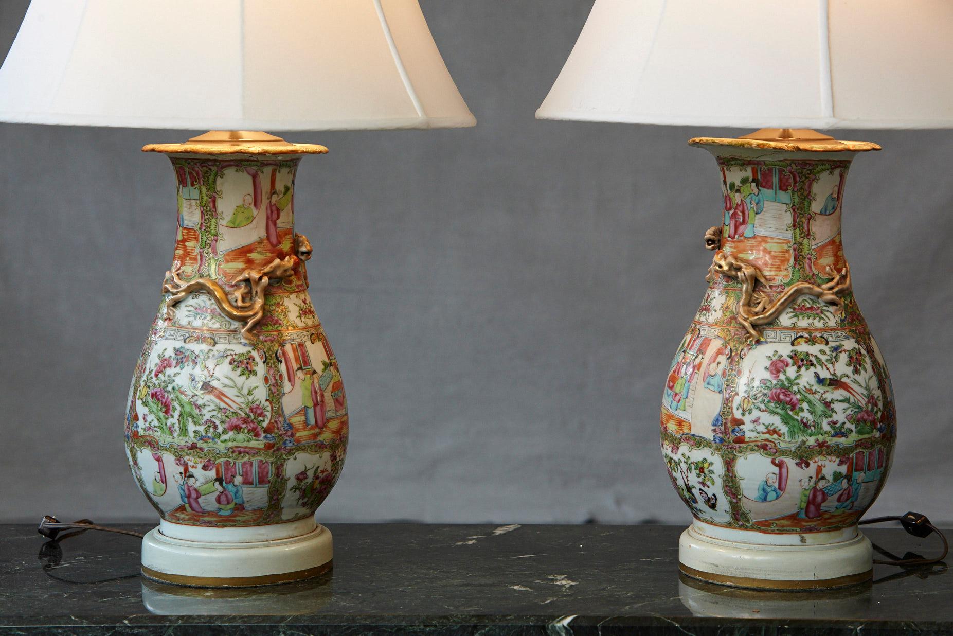 Hand-Painted Late 19th Century Pair of Hand Painted Chinese Porcelain Vase Style Table Lamps