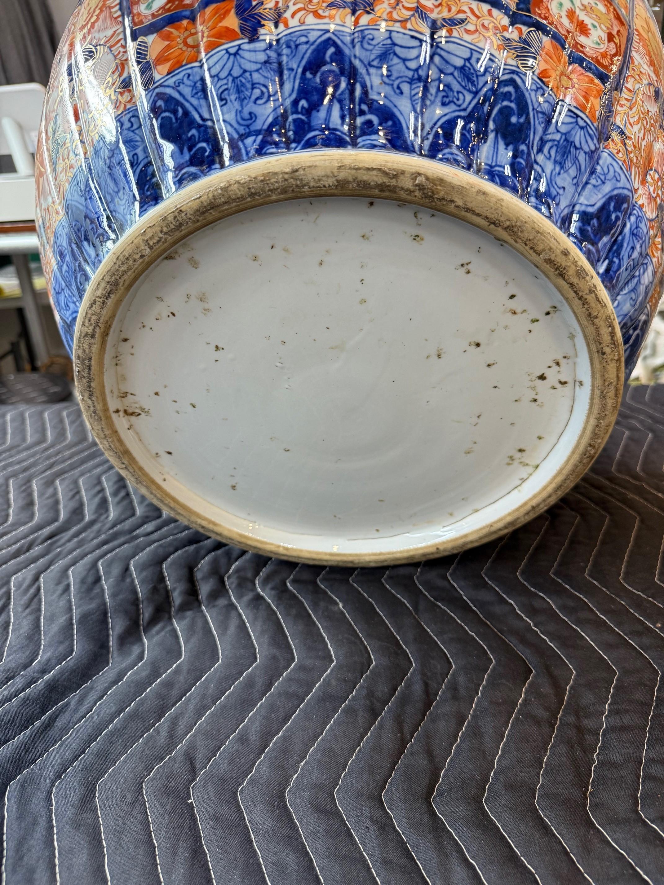 Late 19th Century Pair of Japanese Imari Porcelain Jardinières or Planters en vente 7