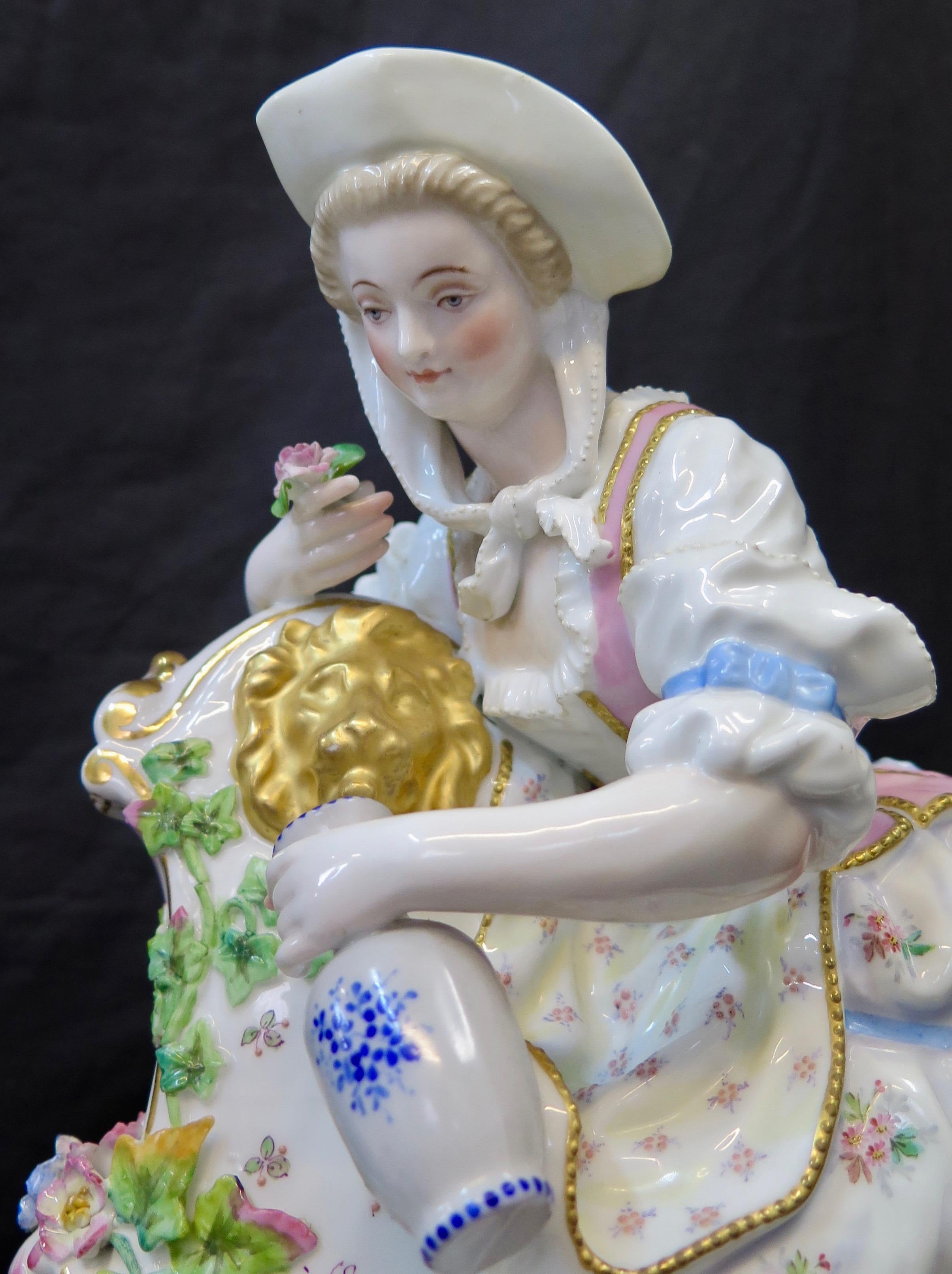 Late 19th Century Pair of Large Paris Porcelain Statues In Good Condition For Sale In Bronx, NY
