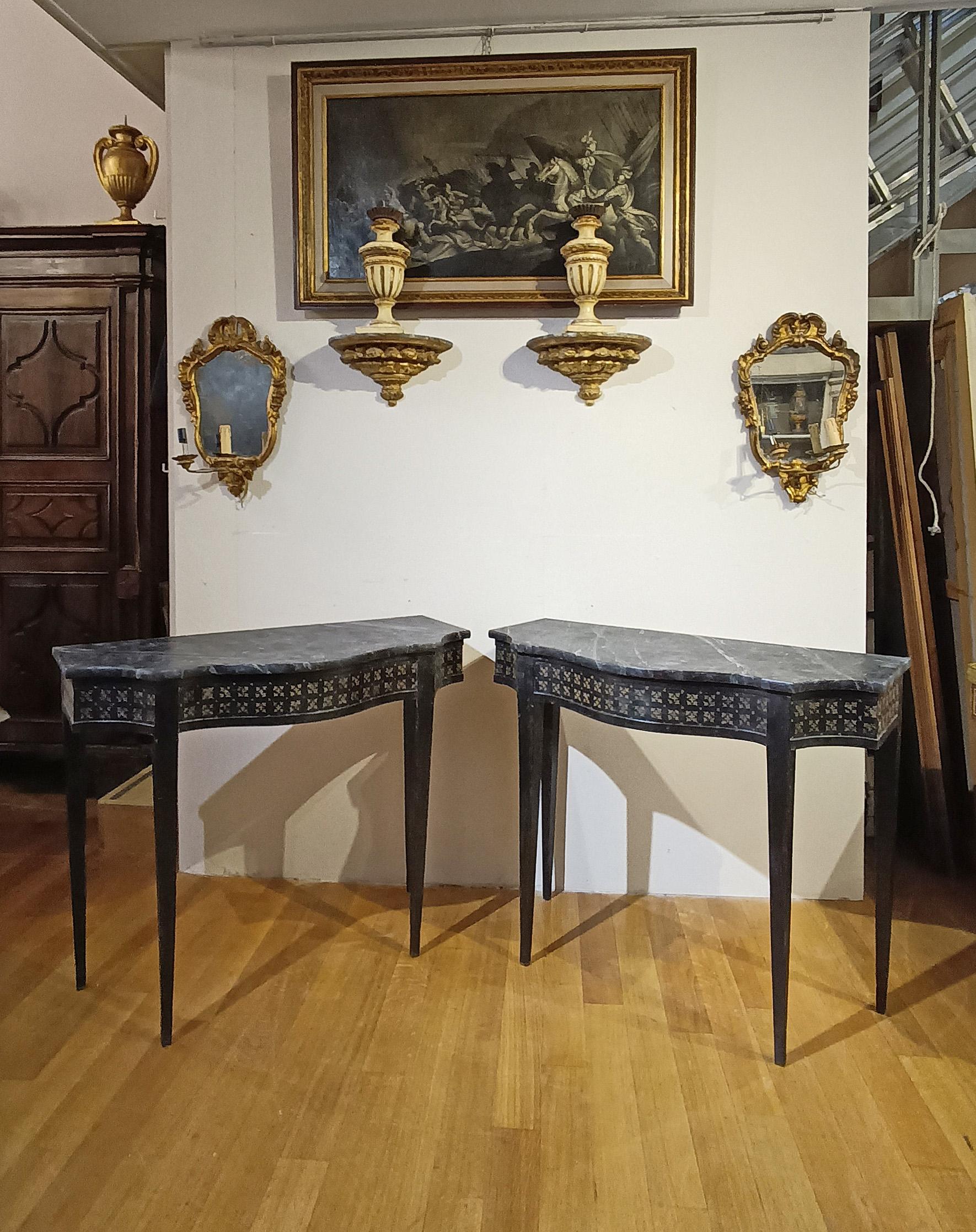 LATE 19th CENTURY PAIR OF NEOCLASSICAL CONSOLLES TABLES For Sale 2