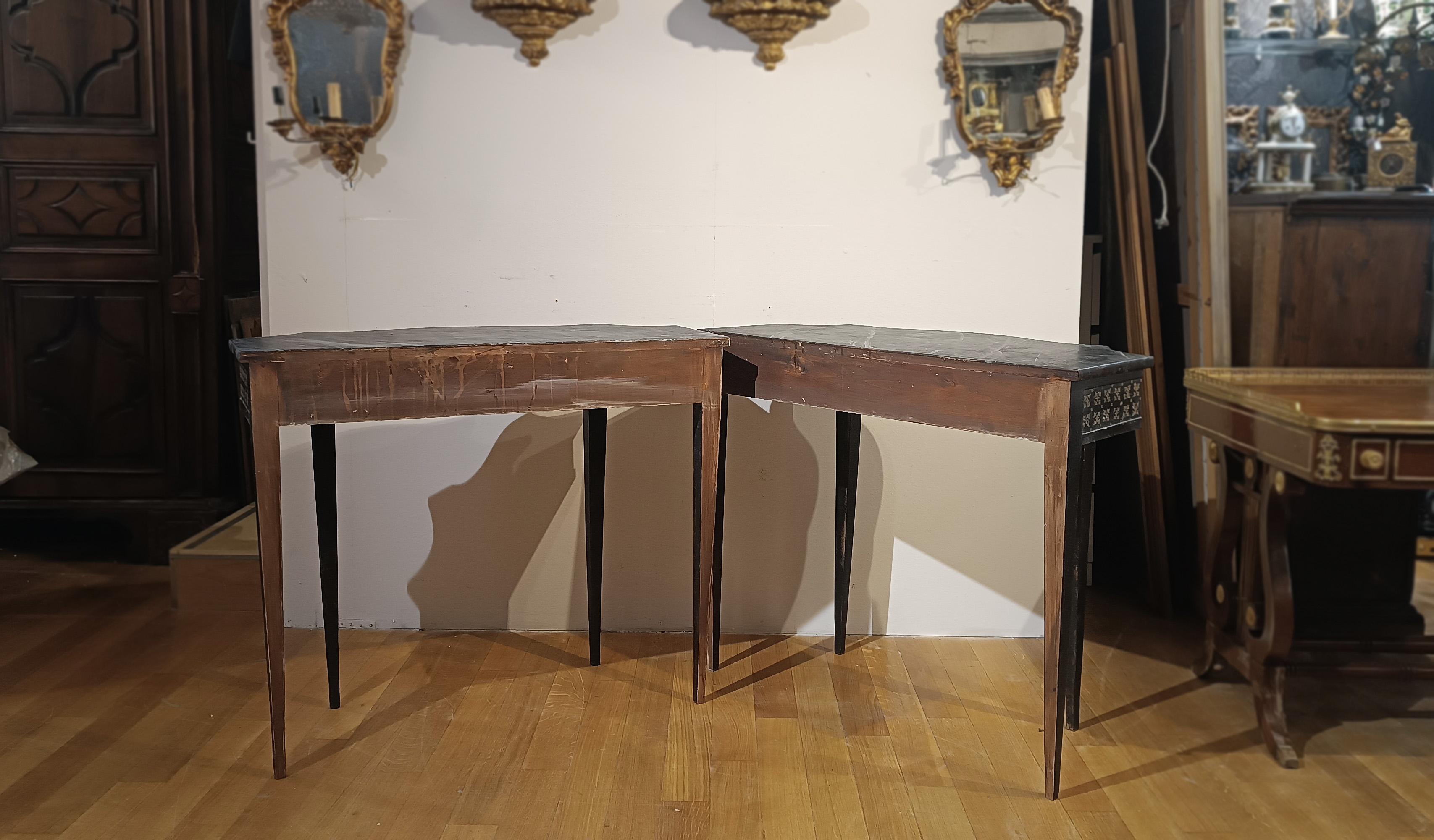Italian LATE 19th CENTURY PAIR OF NEOCLASSICAL CONSOLLES TABLES For Sale
