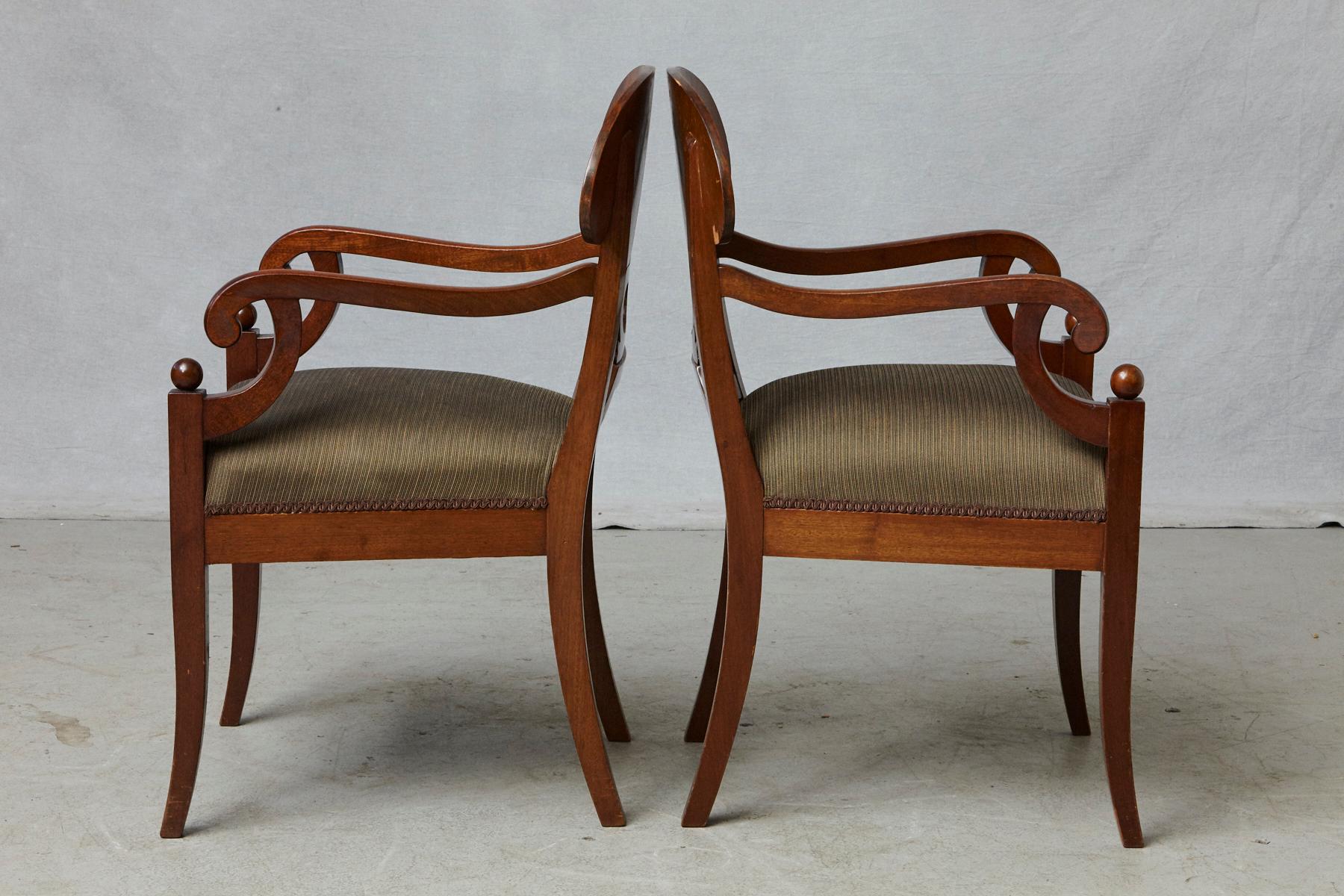 Late 19th Century Pair of Swedish Biedermeier Birch Wood Armchairs In Good Condition In Pau, FR