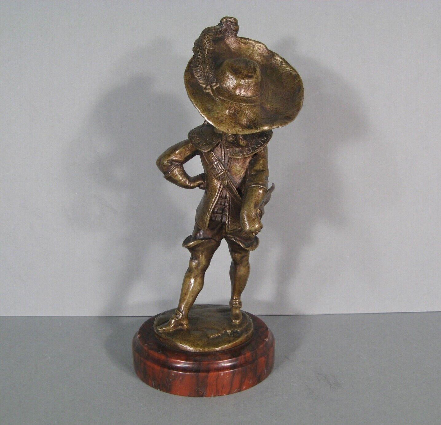 Late 19th Century Patinated Bronze Sculpture of a Young Musketeer - 1Y187 5