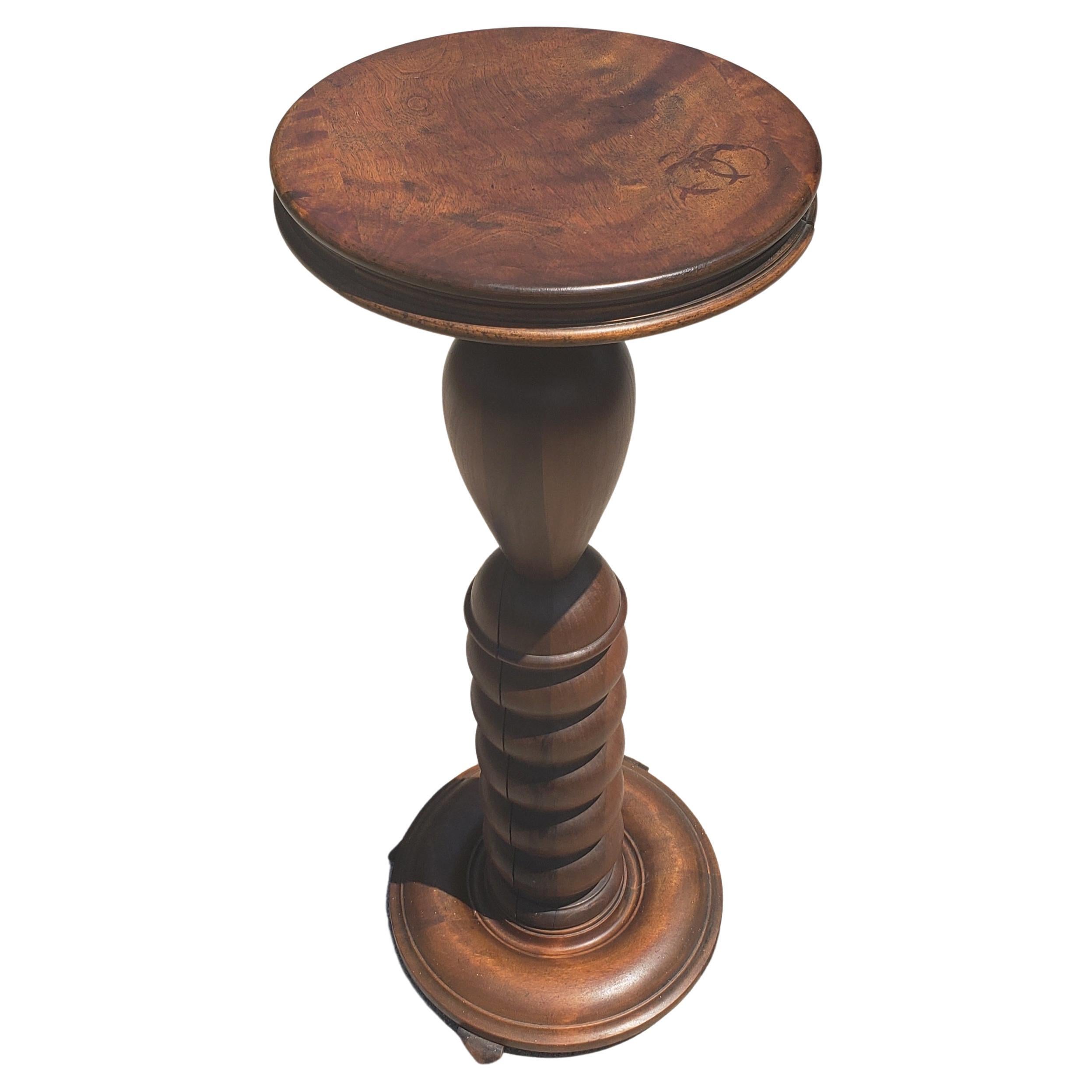 American Late 19th Century Patinated Mahogany Pedestal or Plant Stand For Sale
