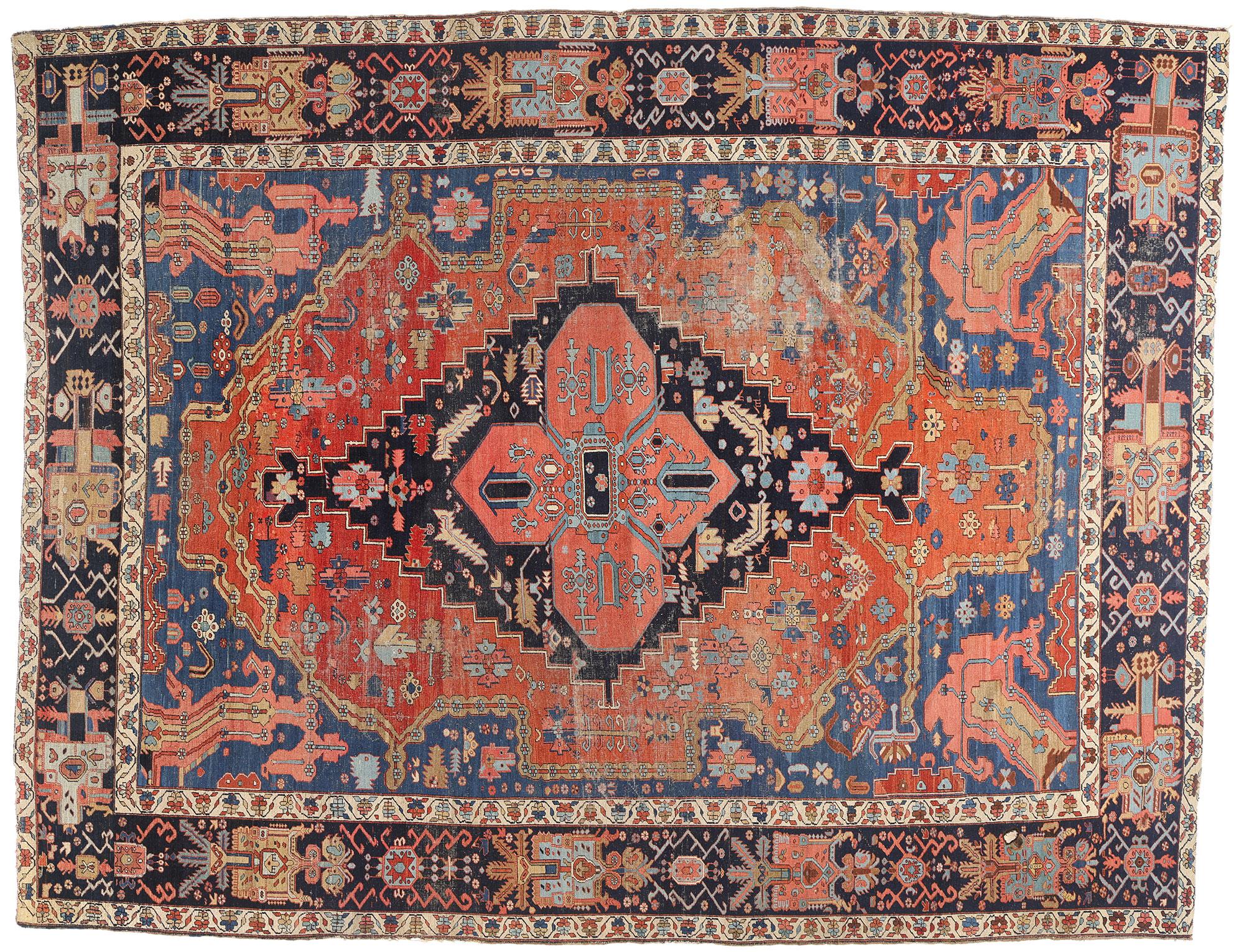 Hand-Knotted Late 19th Century Persian Bakshaish Carpet with Traditional Style For Sale