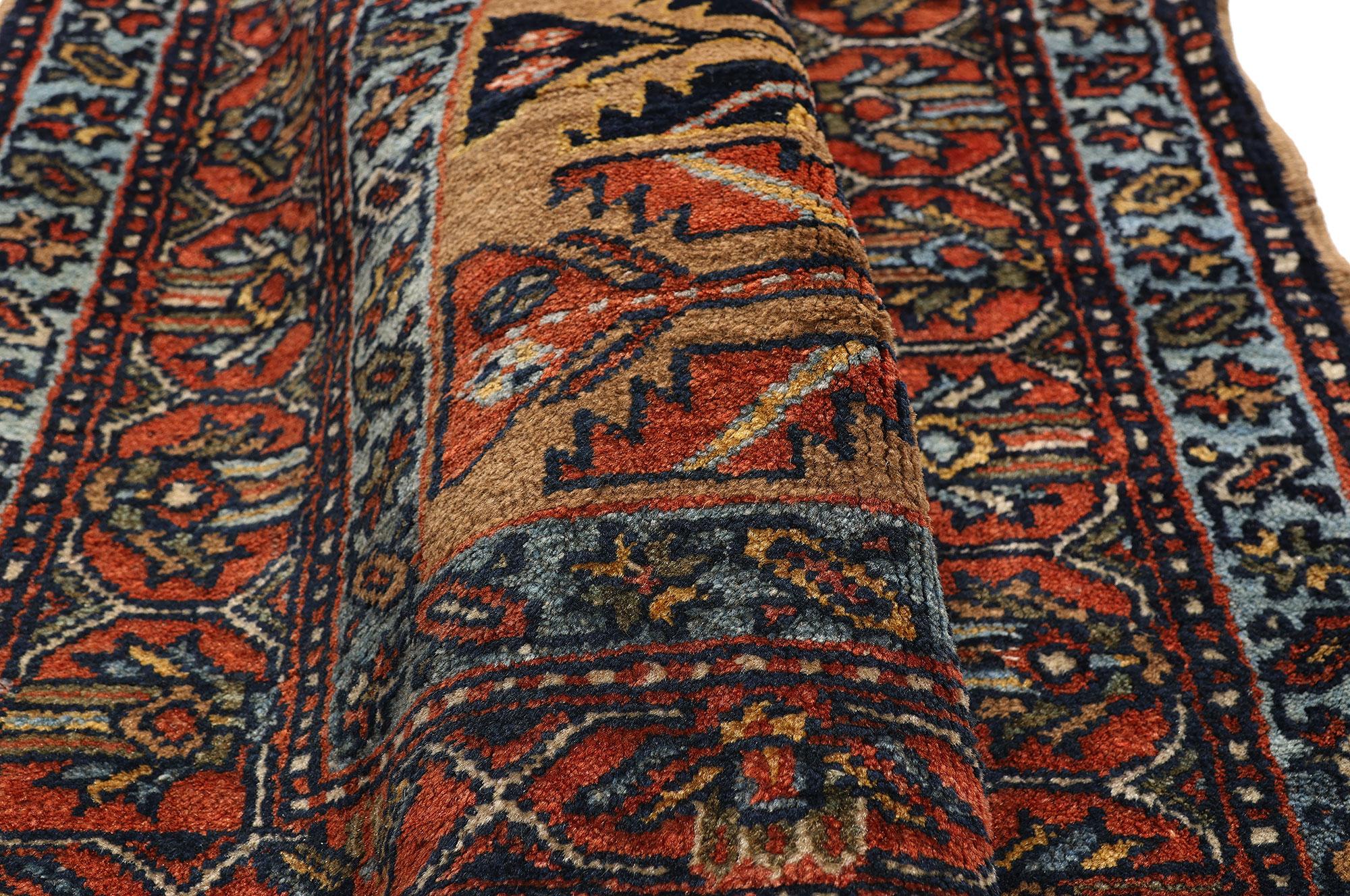 Wool Late 19th Century Persian Bakshaish Carpet with Traditional Style For Sale
