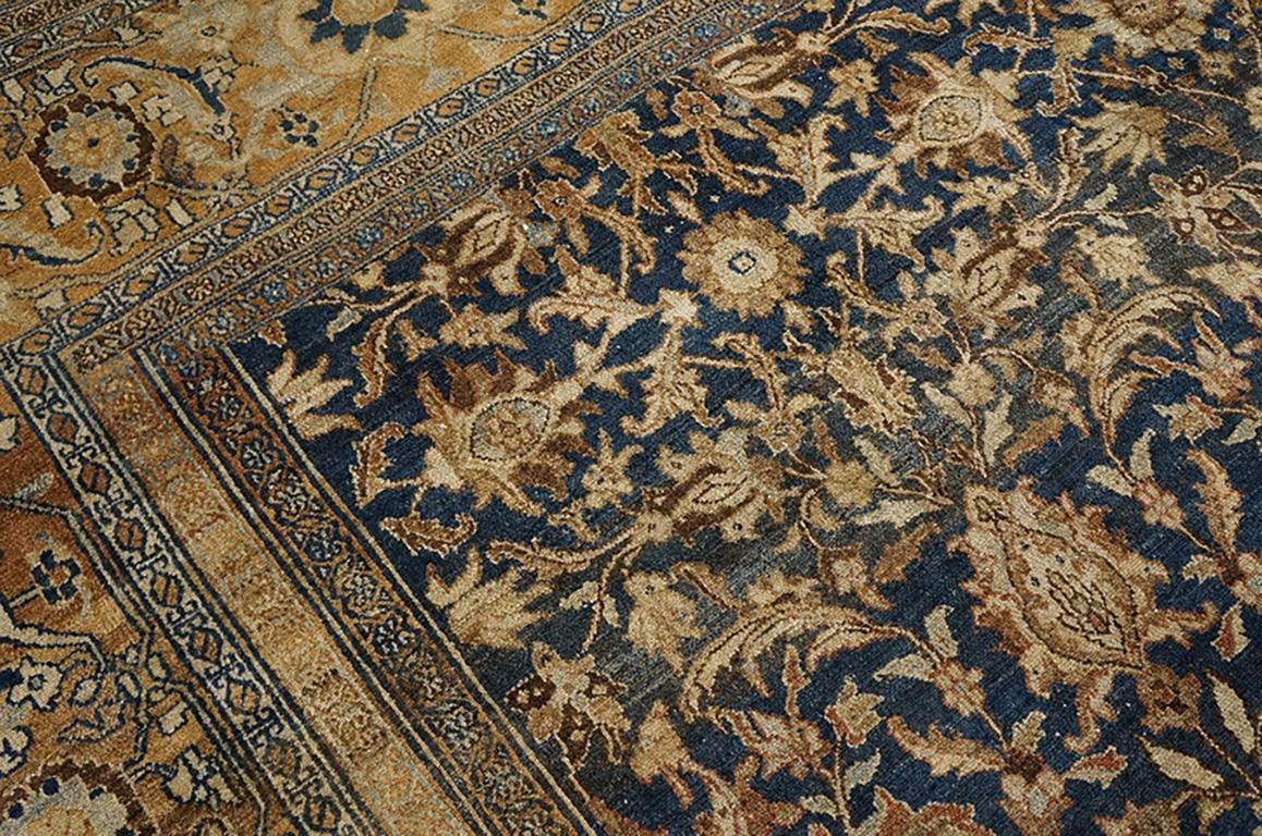 Late 19th Century Persian Bibikabad Carpet ( 12'5