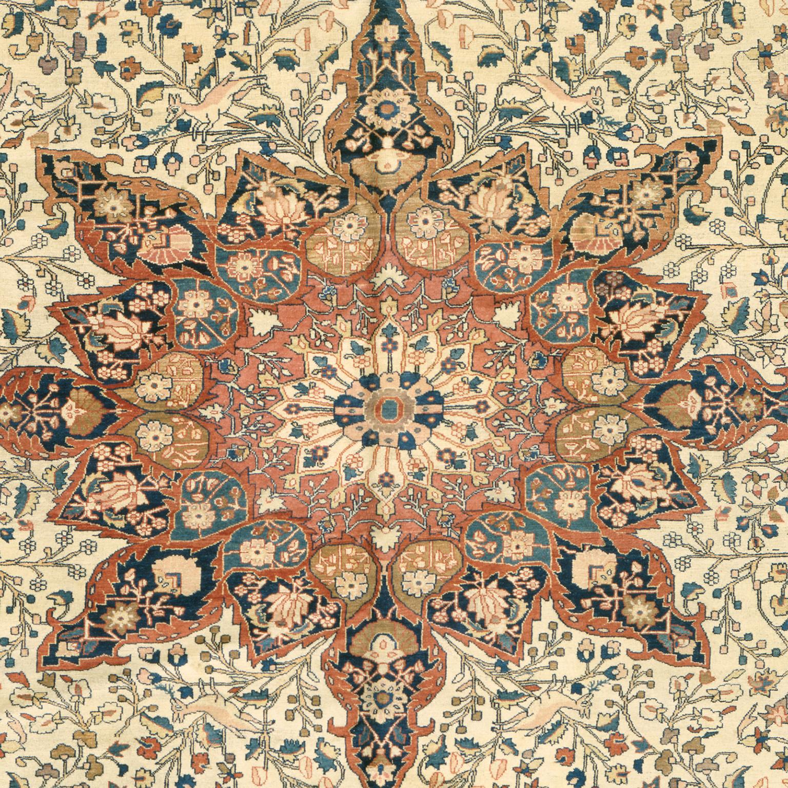 Hand-Knotted Late 19th Century Persian Faraghan Sarouk Rug For Sale