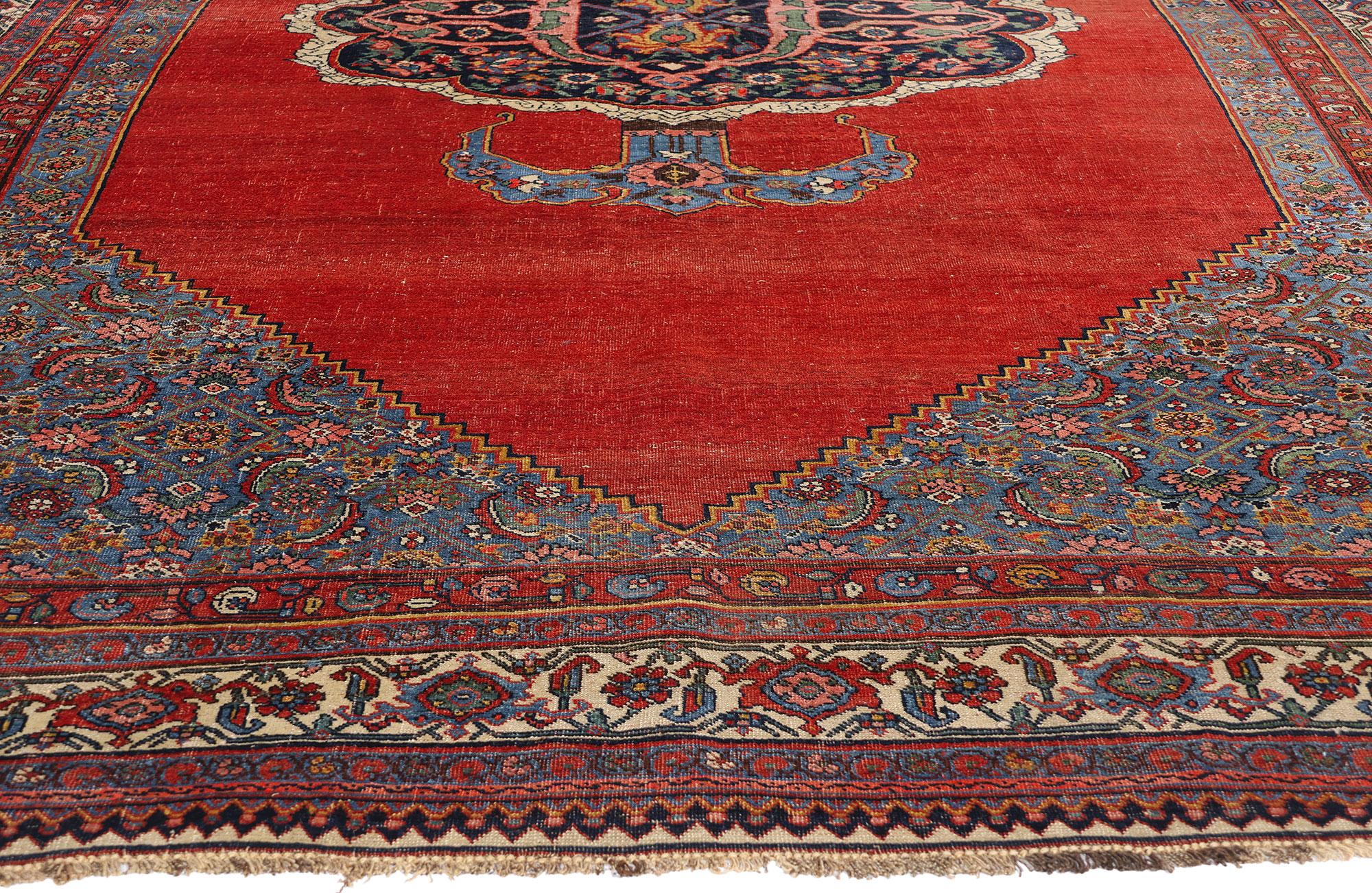 79080 Fin du 19e siècle Tapis ancien persan Halvai Bijar, 07'06 x 11'10. Ce tapis ancien Halvai Bijar en laine nouée à la main, fabriqué à la fin du XIXe siècle, illustre les plus belles traditions de tissage de la région de Bijar. Reverts pour leur