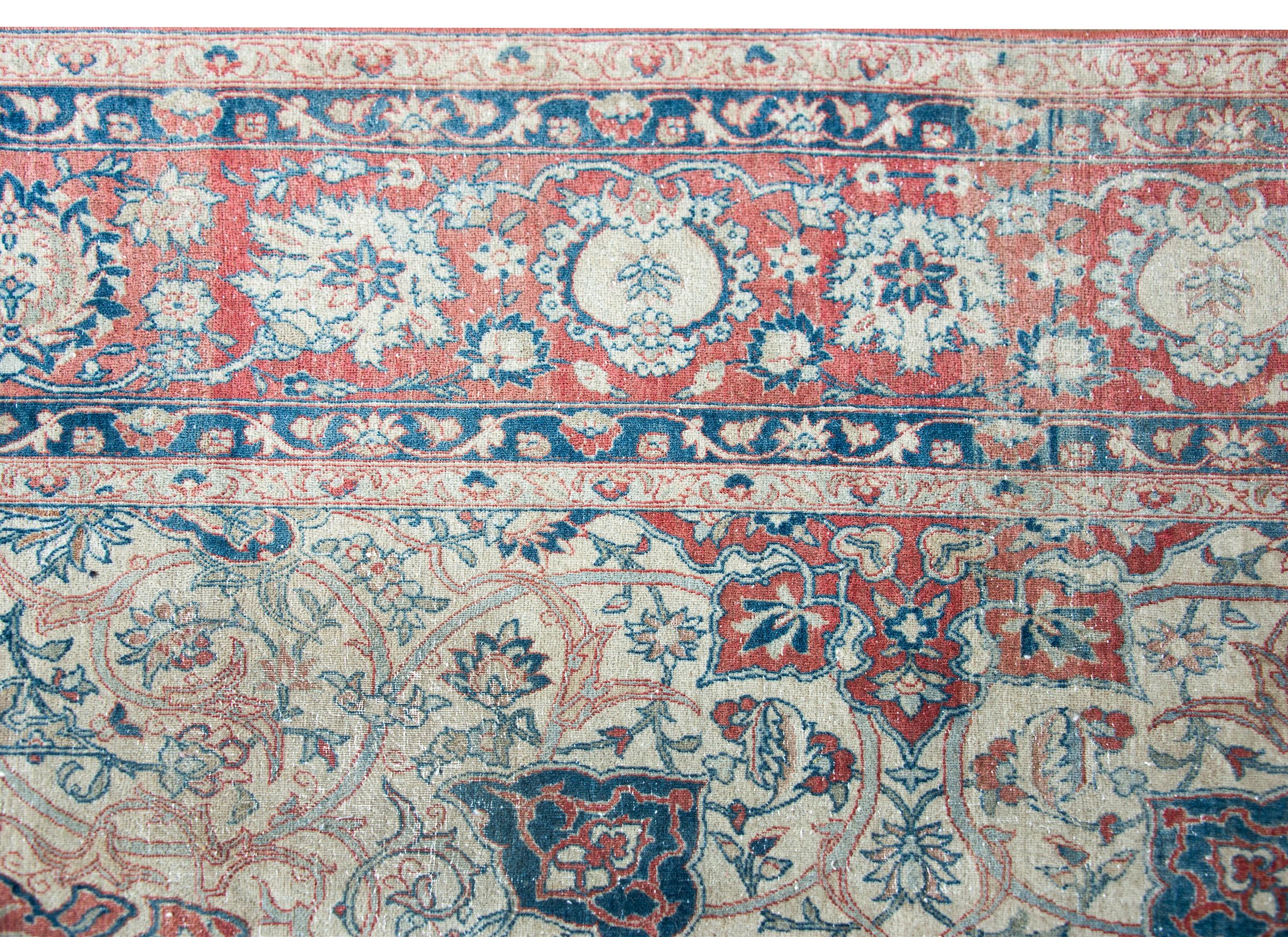 Late 19th Century Persian Isfahan Rug For Sale 6