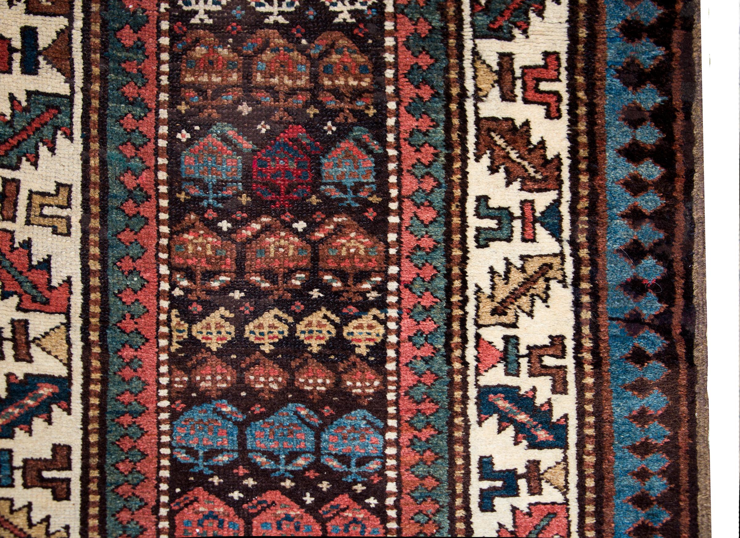 Late 19th Century Persian Kuba Runner In Good Condition For Sale In Chicago, IL