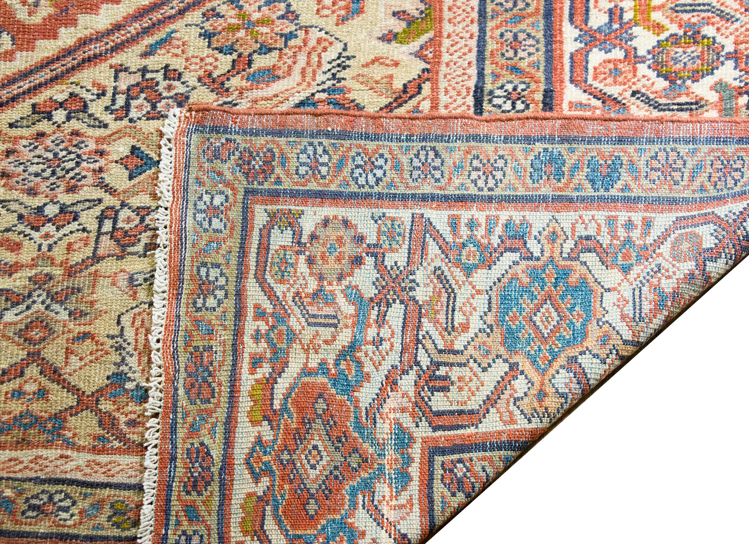 Late 19th Century Persian Mahal Sultanabad Rug For Sale 9