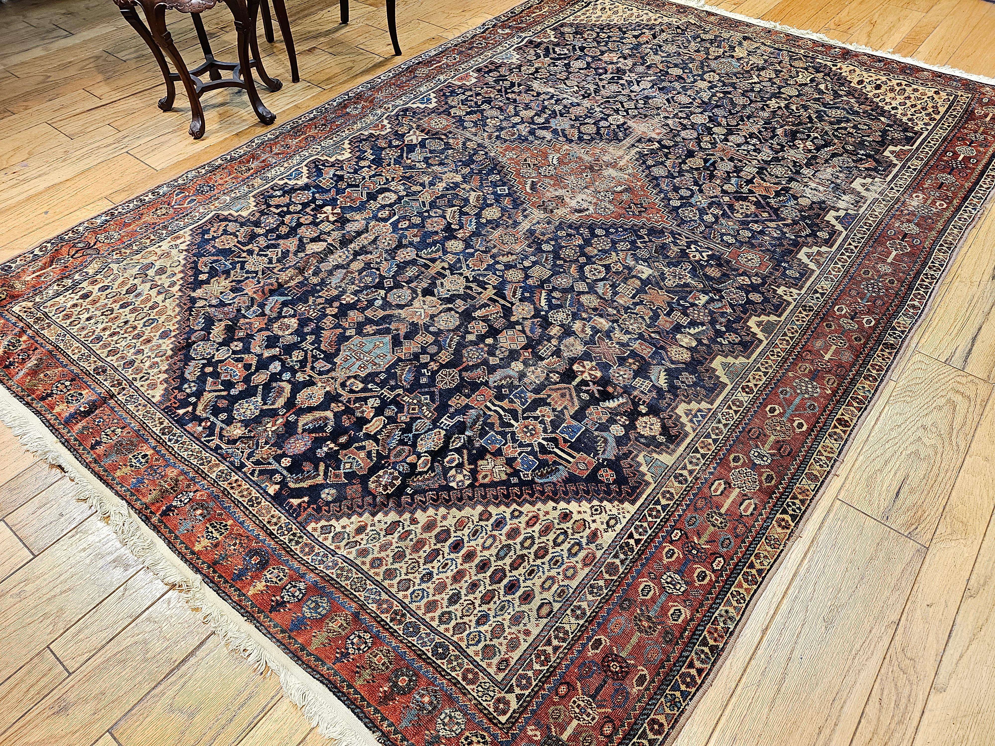 Tappeto persiano Qashqai Tribal Gallery della fine del XIX secolo in blu, rosso e avorio in vendita 11