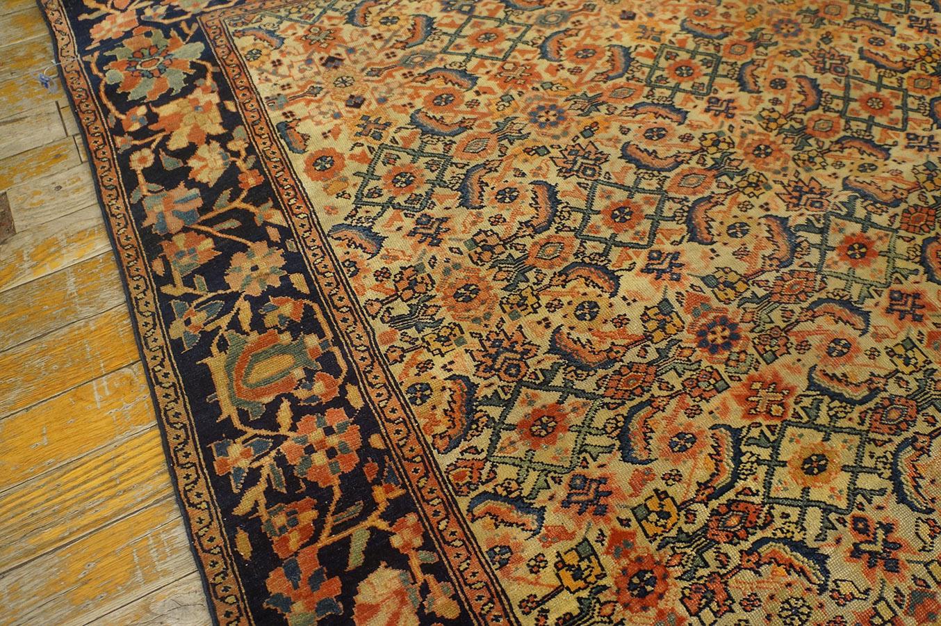 Late 19th Century Persian Sarouk Farahan Carpet For Sale 3
