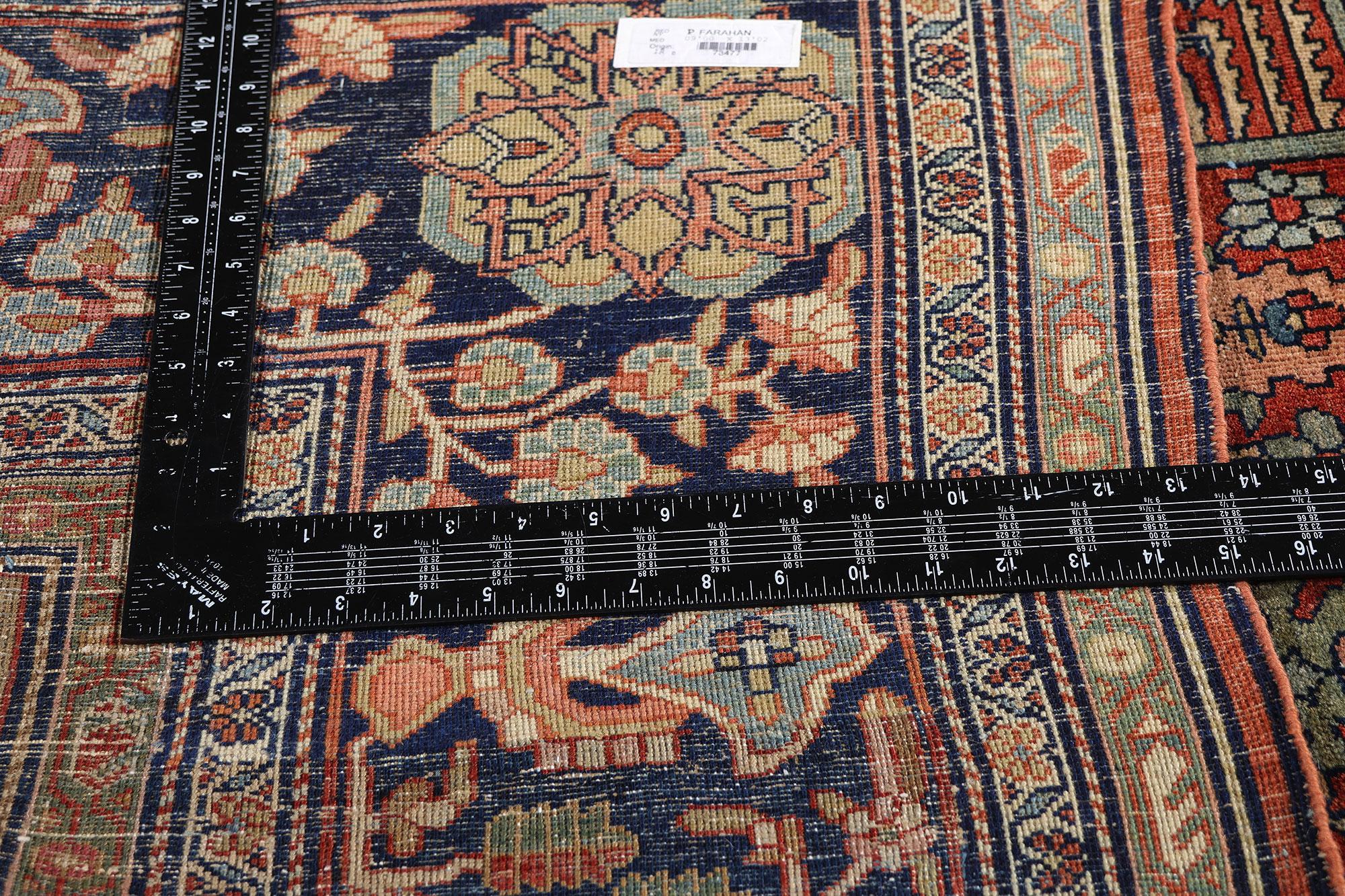 Perse Tapis persan Sarouk Farahan des années 1880, 09'00 x 13'02 en vente