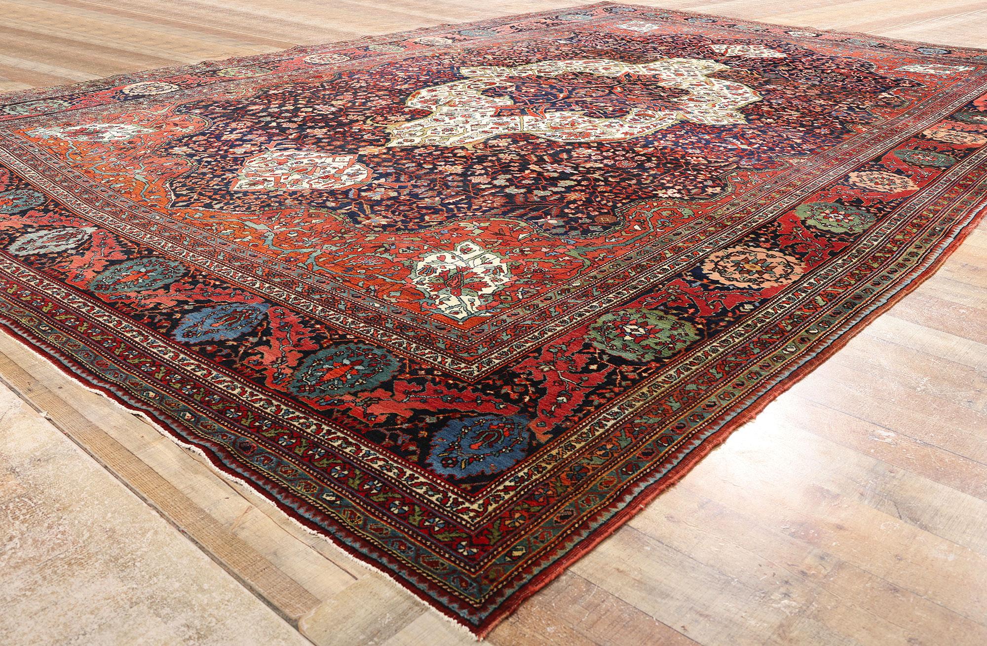 Late 19th Century Persian Sarouk Farahan Rug with Traditional Style For Sale 1